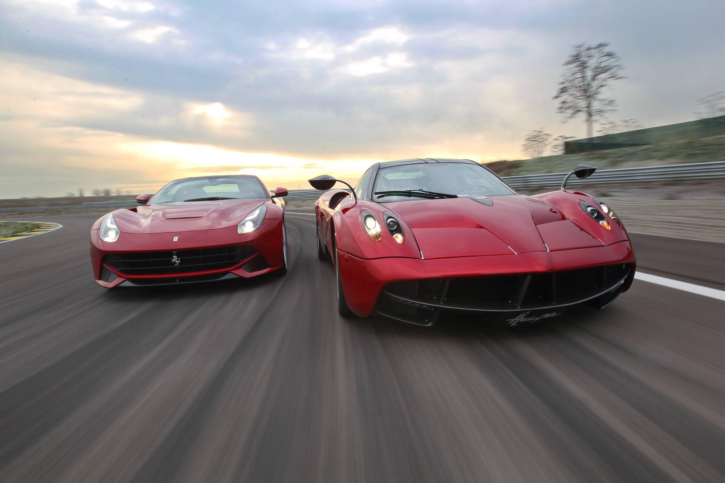 Vertailussa tehokaksikko: Pagani Huayra ja Ferrari F12 Berlinetta