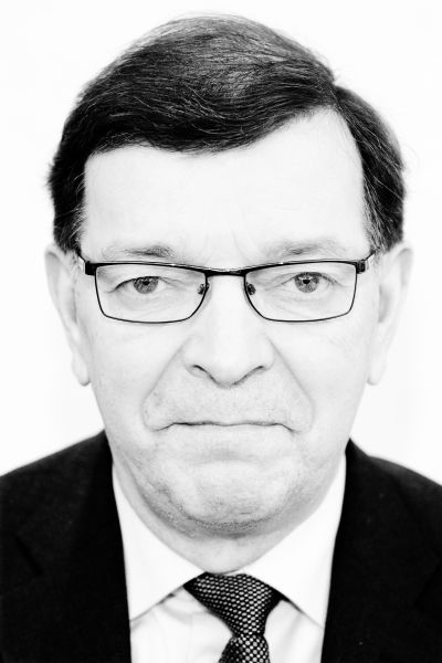 Paavo Väyrynen Yllättää: Saatan Palata Eduskuntaan Jo 2017 | Apu