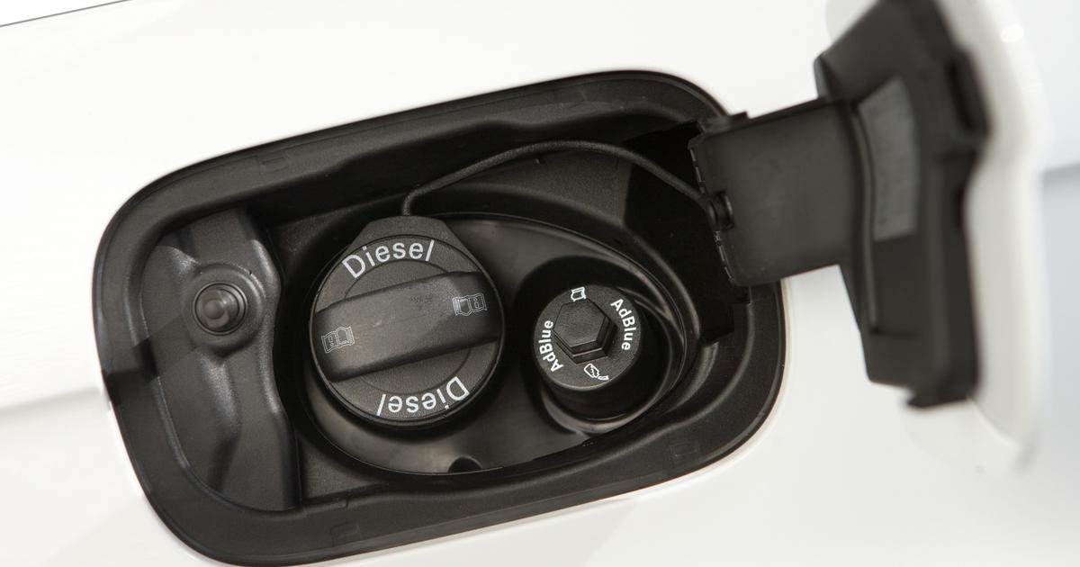 Diesel autoon Vahingossa Bensaa T m Osa Hajoaa Tuulilasi diesel-autoon-vahingossa-bensaa-t-m-osa-hajoaa-tuulilasi