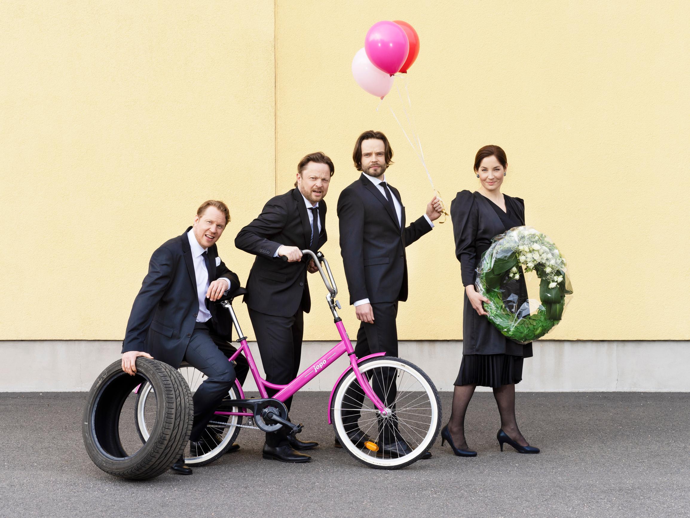 Pintaremontti – Kansallisteatterissa nähdään riemukasta visuaalisuutta