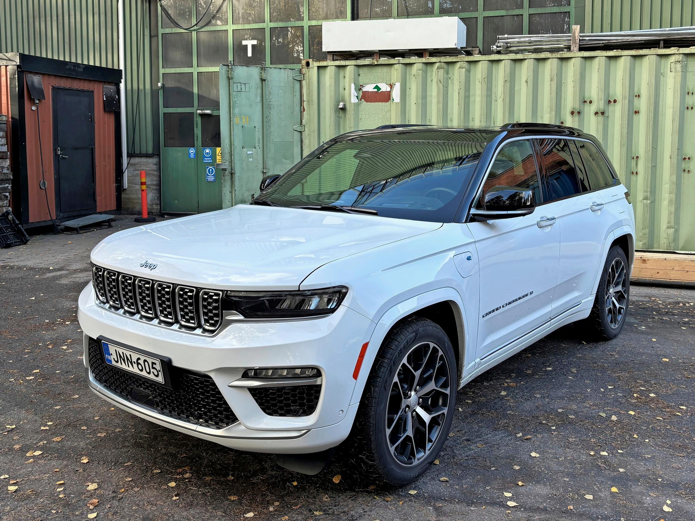 Jeep Grand Cherokee – Sadalla tonnilla saa hieman ronskimpaa Amerikan luksusta