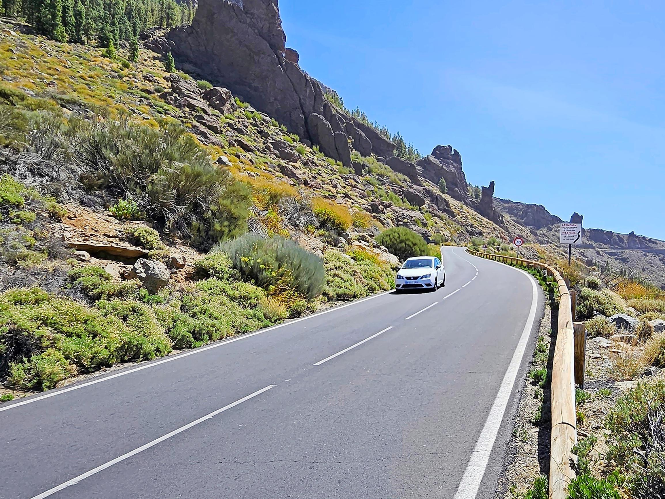 Teneriffa tarjoaa automatkailijalle elämyksiä vuoristosta rantoihin – Maailmallakin maineikas tie sai tällä kertaa pienen avoauton vieraakseen