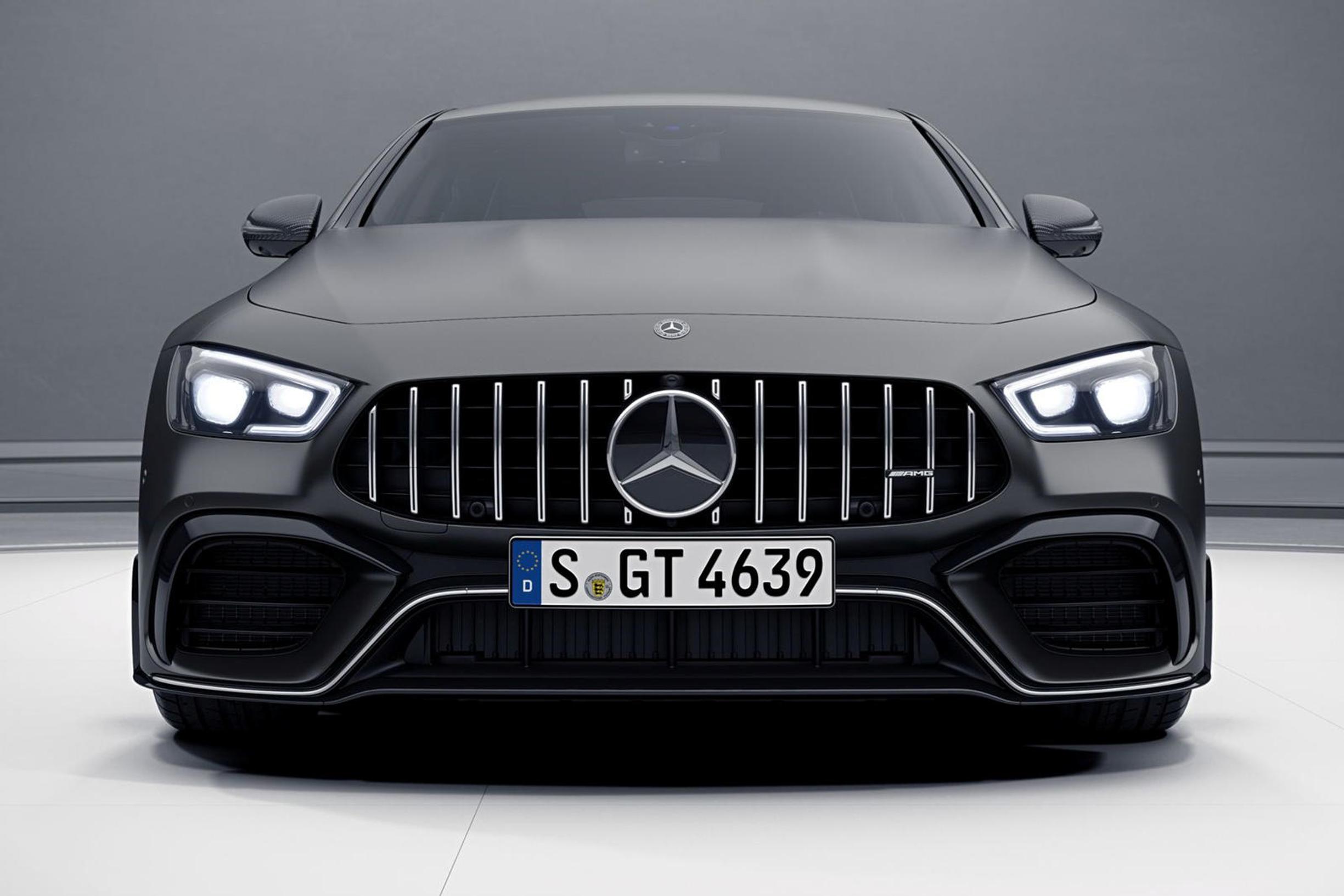 Uusi Mercedes-AMG GT on petomainen näky - huippumallissa 630 hv ja 900 Nm