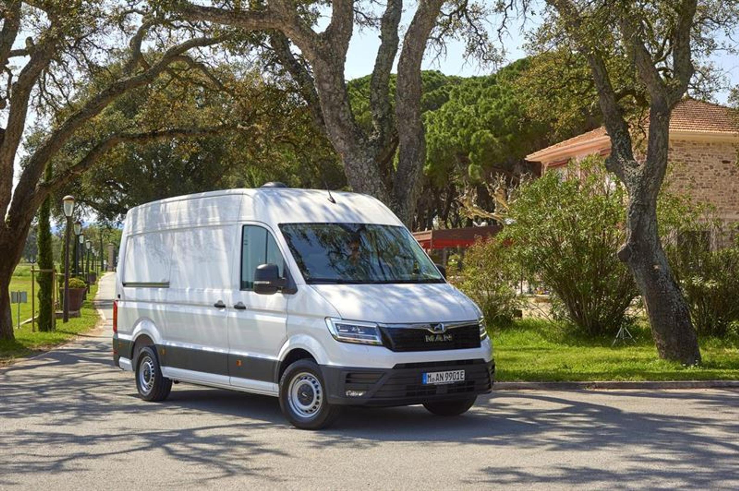 MAN eTGE -täyssähköpakettiauton hinta laski yli 22 000 euroa