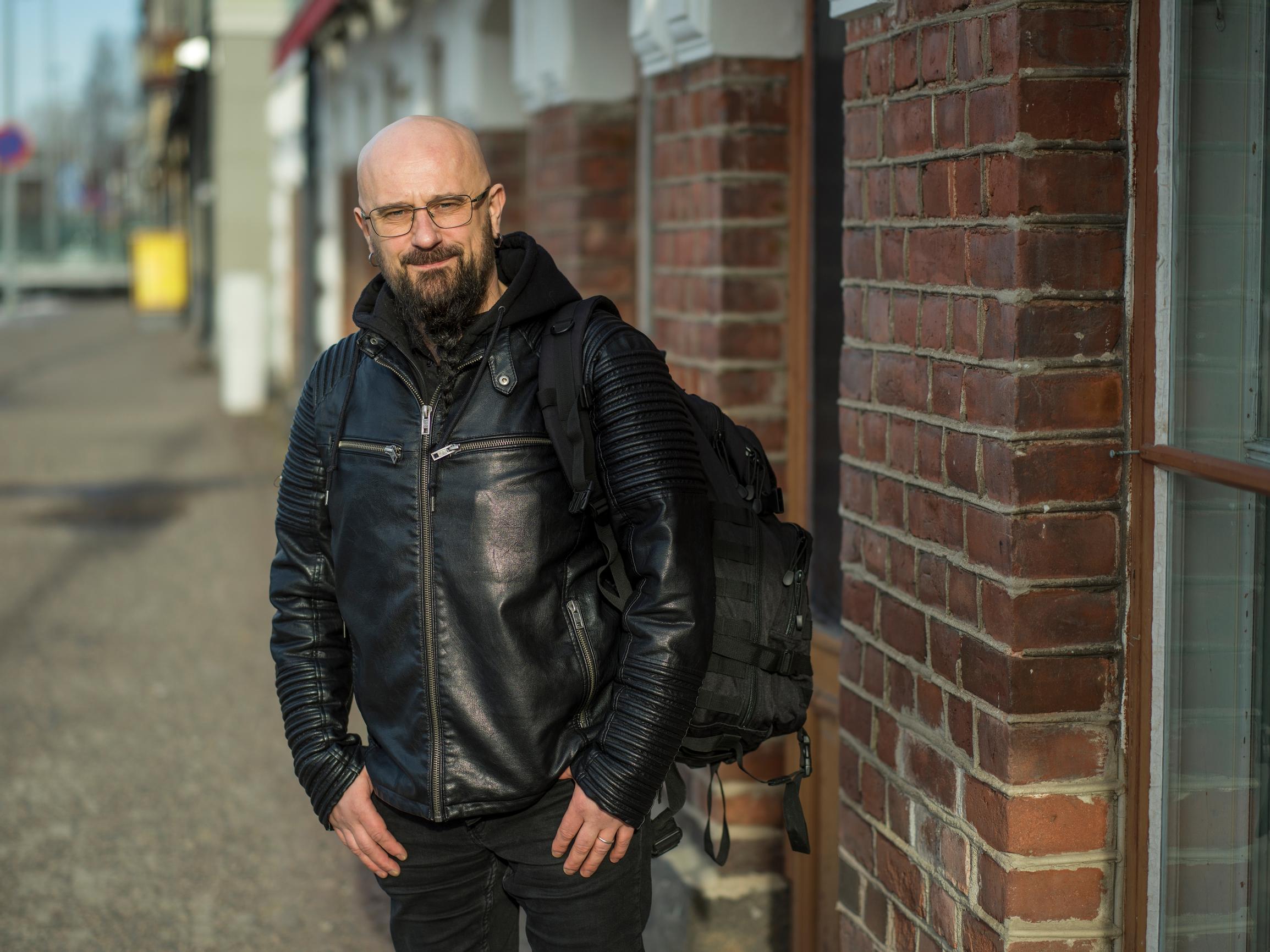 Masennus olikin uuden alku – Sampo vaihtoi alaa ja auttaa nyt mielenterveysongelmista kärsiviä