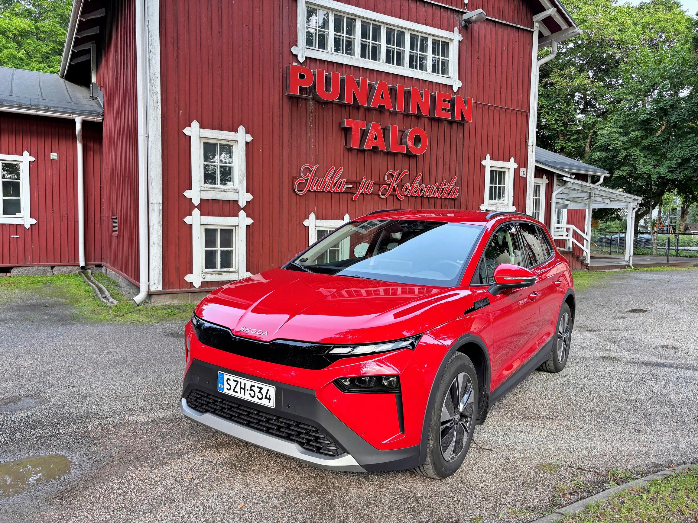 Škoda Elroq 60 tarjoaa paljon vastinetta rahalle – riittävästi kaikkea ja takaveto niin hyvässä kuin pahassakin