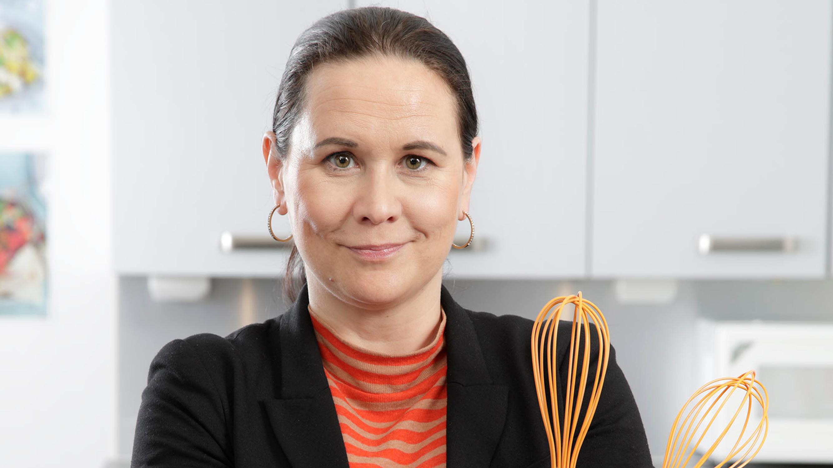 Ruoka-alan sarjayrittäjä Maija Itkonen uskoo, että globaaliin ruokakriisiin löytyy ratkaisu: "Solumaatalouden avulla voi tuottaa eläinproteiineja ilman tuotantoeläimiä"