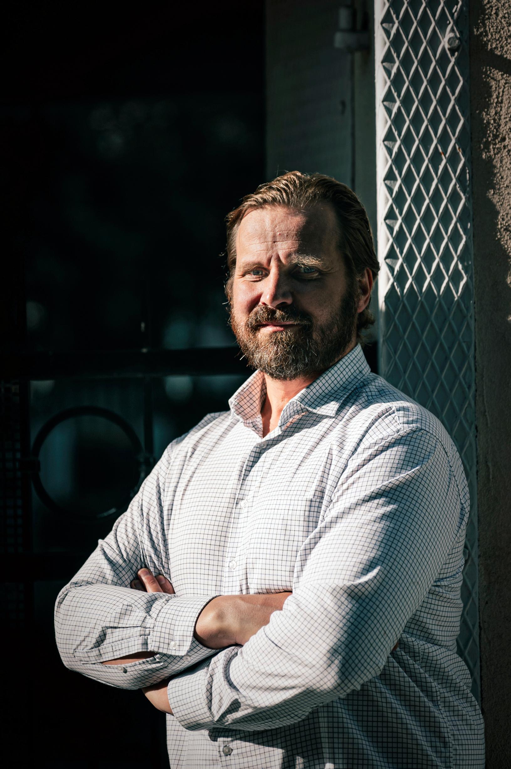 Tuomas Grönman häpeää yhä, ettei hän aikoinaan puolustanut valmentajan kiusaamaa pelikaveriaan.