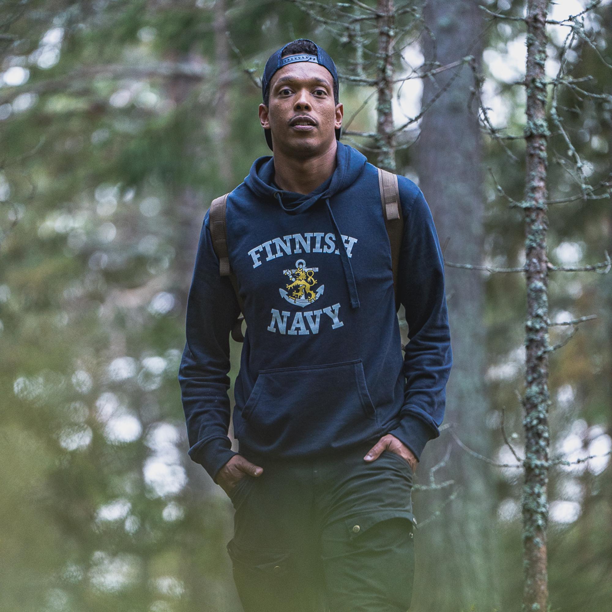 Suosikkiohjelman uusi juontaja Lloyd Libiso on aktiivinen reserviläinen: ”Reserviläistoiminta on hirveän terapeuttista”