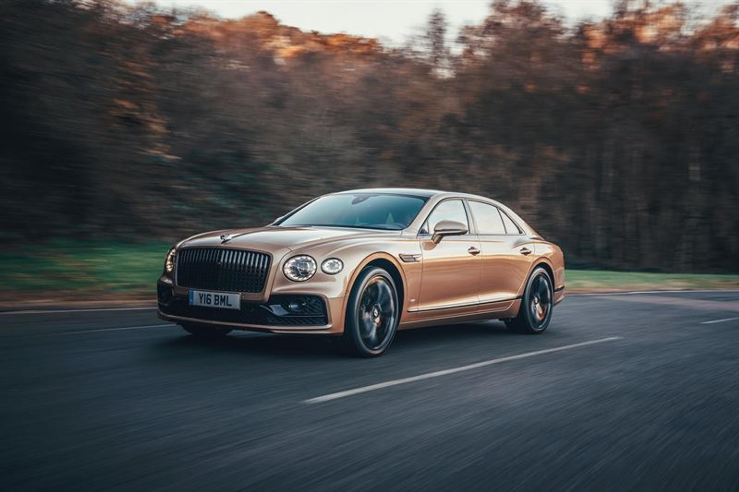 Bentley Flying Spur V8-moottorin hurjat faktat ja luvut