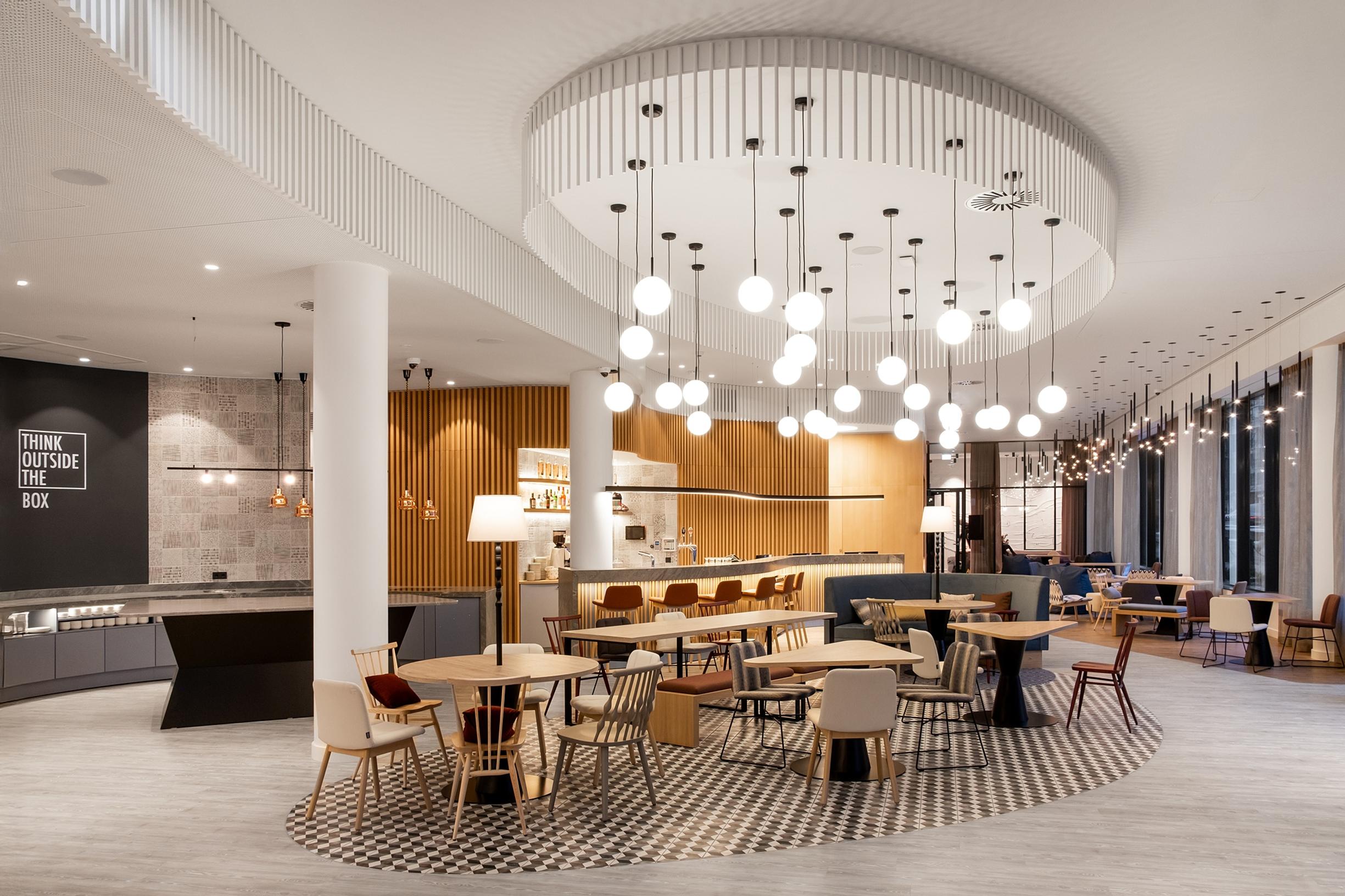 Mondo testasi: Tallinnan fiksut, modernit hotellit Hampton by Hilton ja Oru Hub Hotel