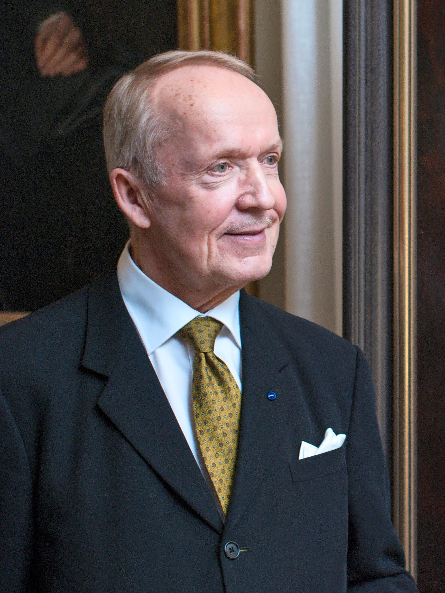 Näin sivistynyt ihminen käyttäytyy – Professori Eero Tarasti kertoo, mistä sen erottaa