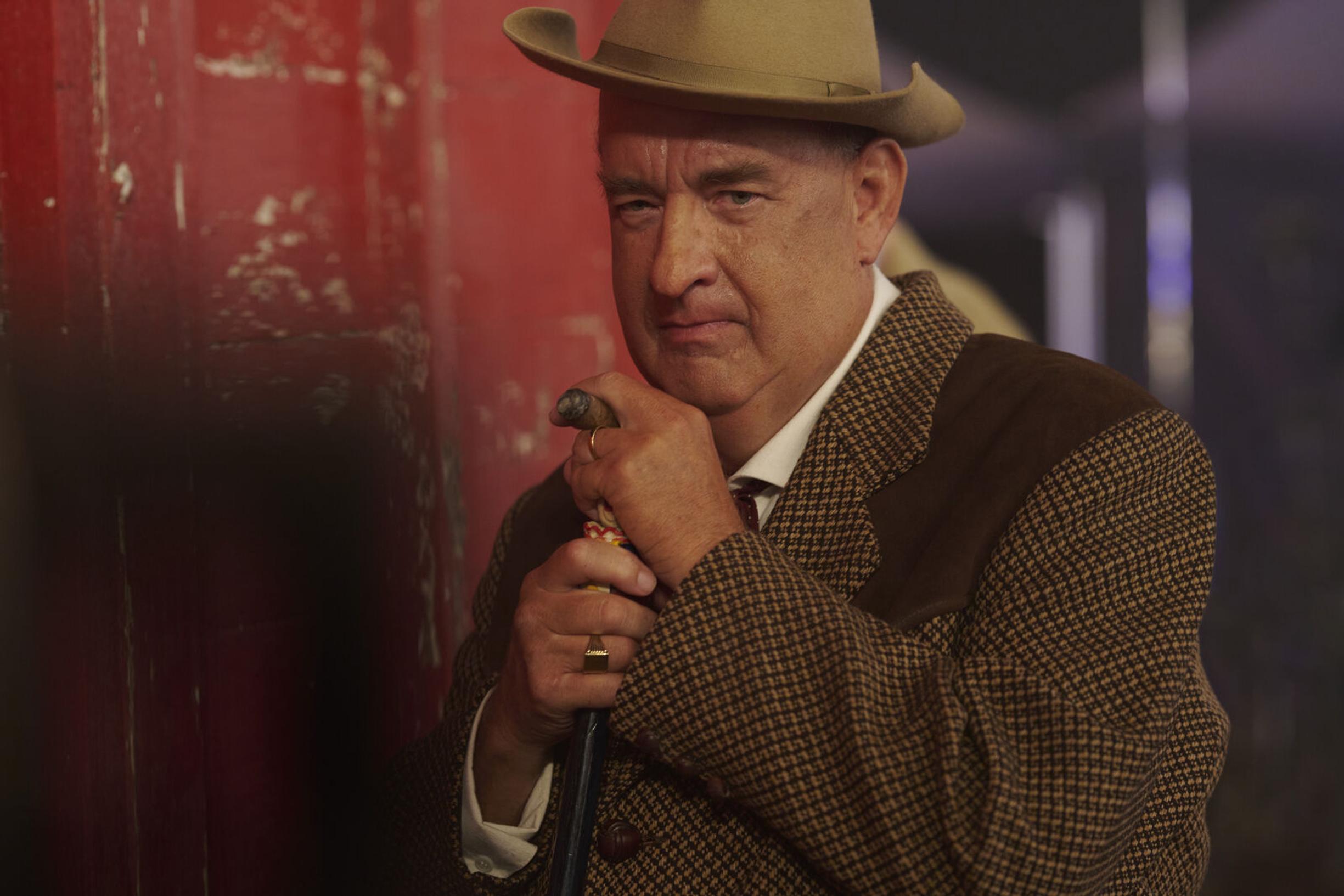 Tom Hanks on Elvis-elokuvan eversti Parker.
