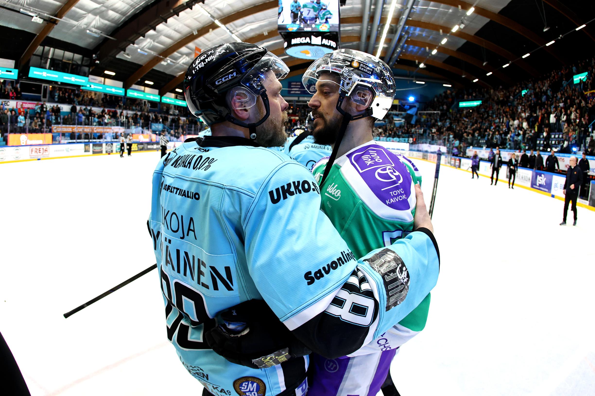 Petteri Sihvonen ennustaa Liigan jakoa ja Jokereiden nousua odotushuoneesta – "Monenlaiset voimat vetävät nyt suomalaisessa lätkässä"