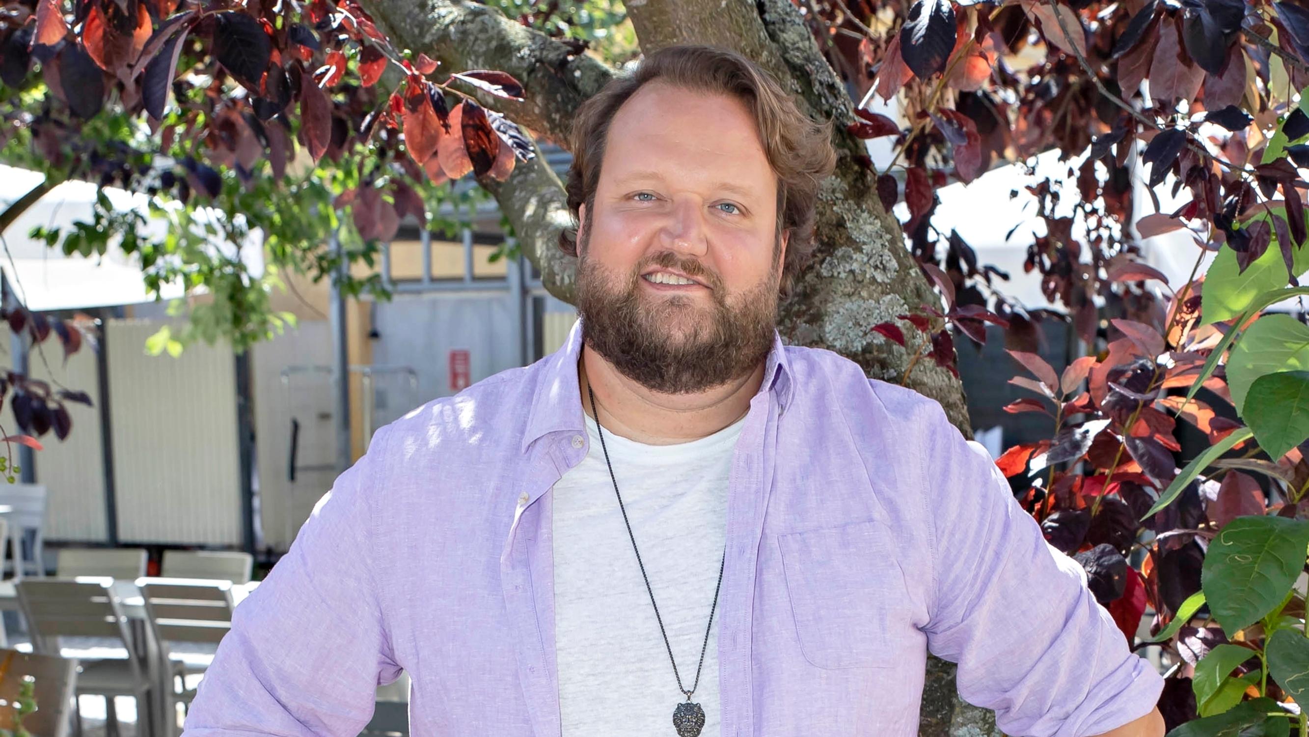 Koomikko Sami Hedberg potee rattiraivoa: "Hermoni menevät, kun liikenteessä ajetaan liian hissukseen"