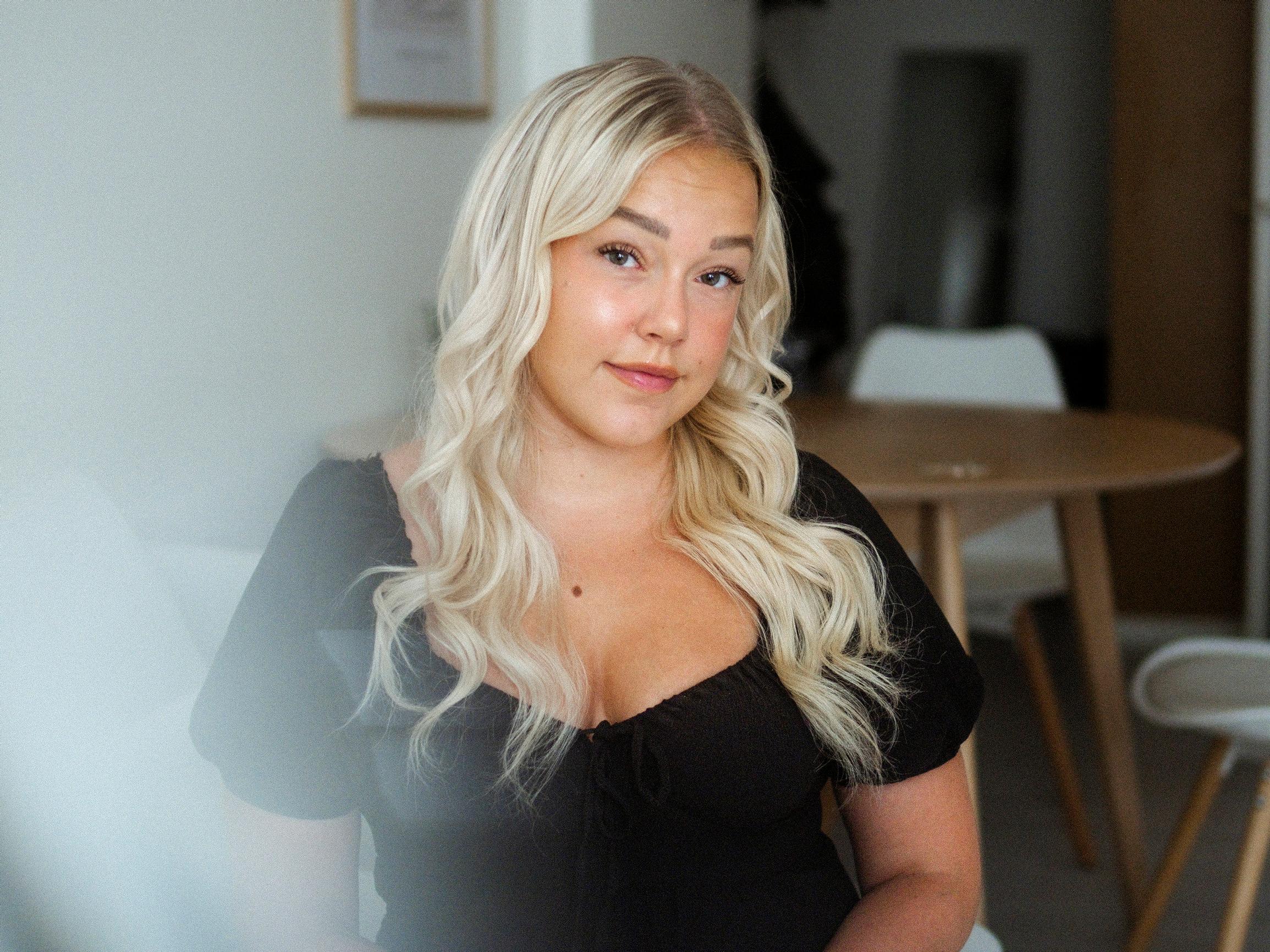 Mathilda Järvinen toimi parhaan ystävänsä avustajana, kunnes kaikki päättyi järkyttävällä tavalla Tallinnan-laivalla – ”En pystynyt auttamaan häntä, mutta nyt teen sitä työkseni”