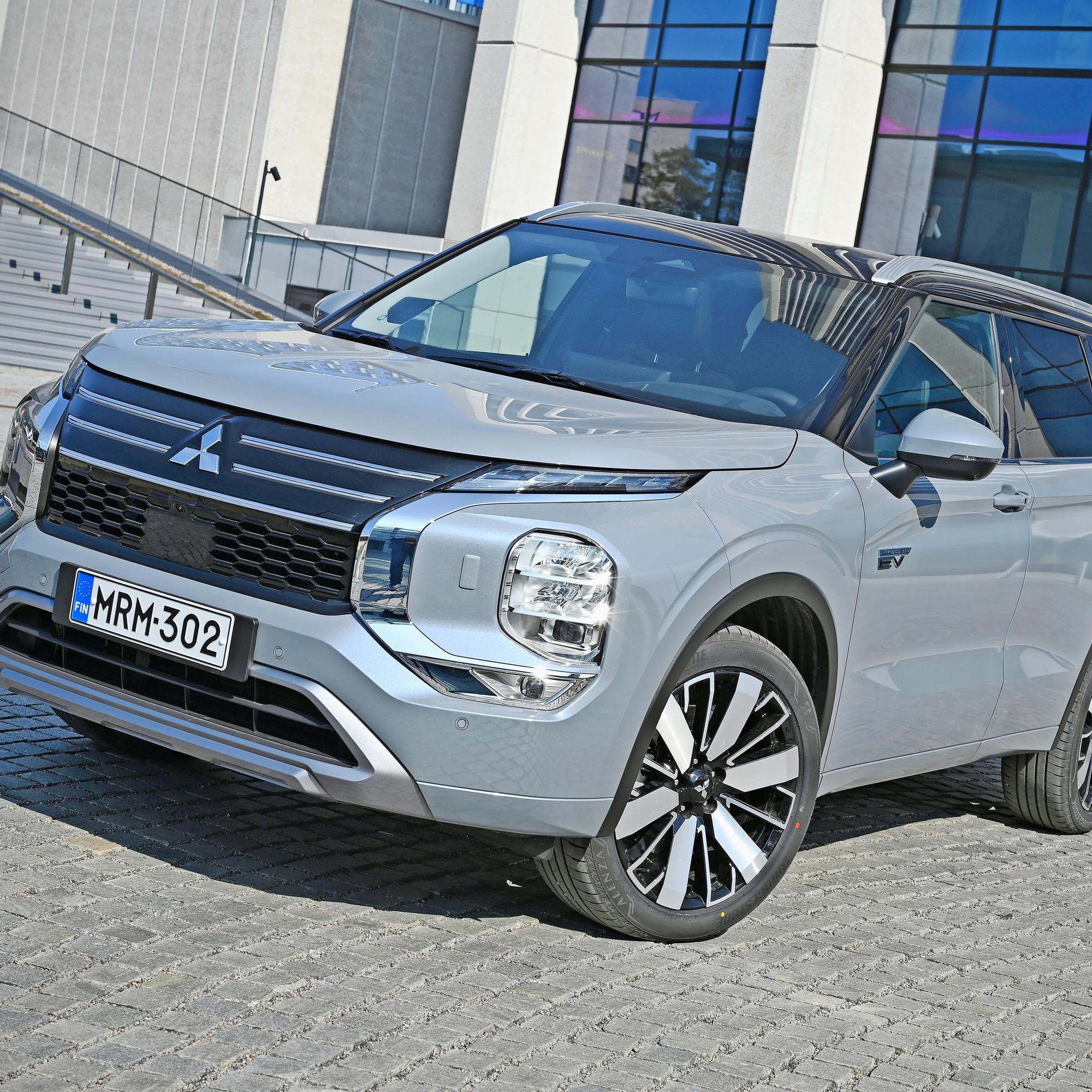 Ladattava Mitsubishi Outlander tekee paluun entistä vahvempana ja modernimpana