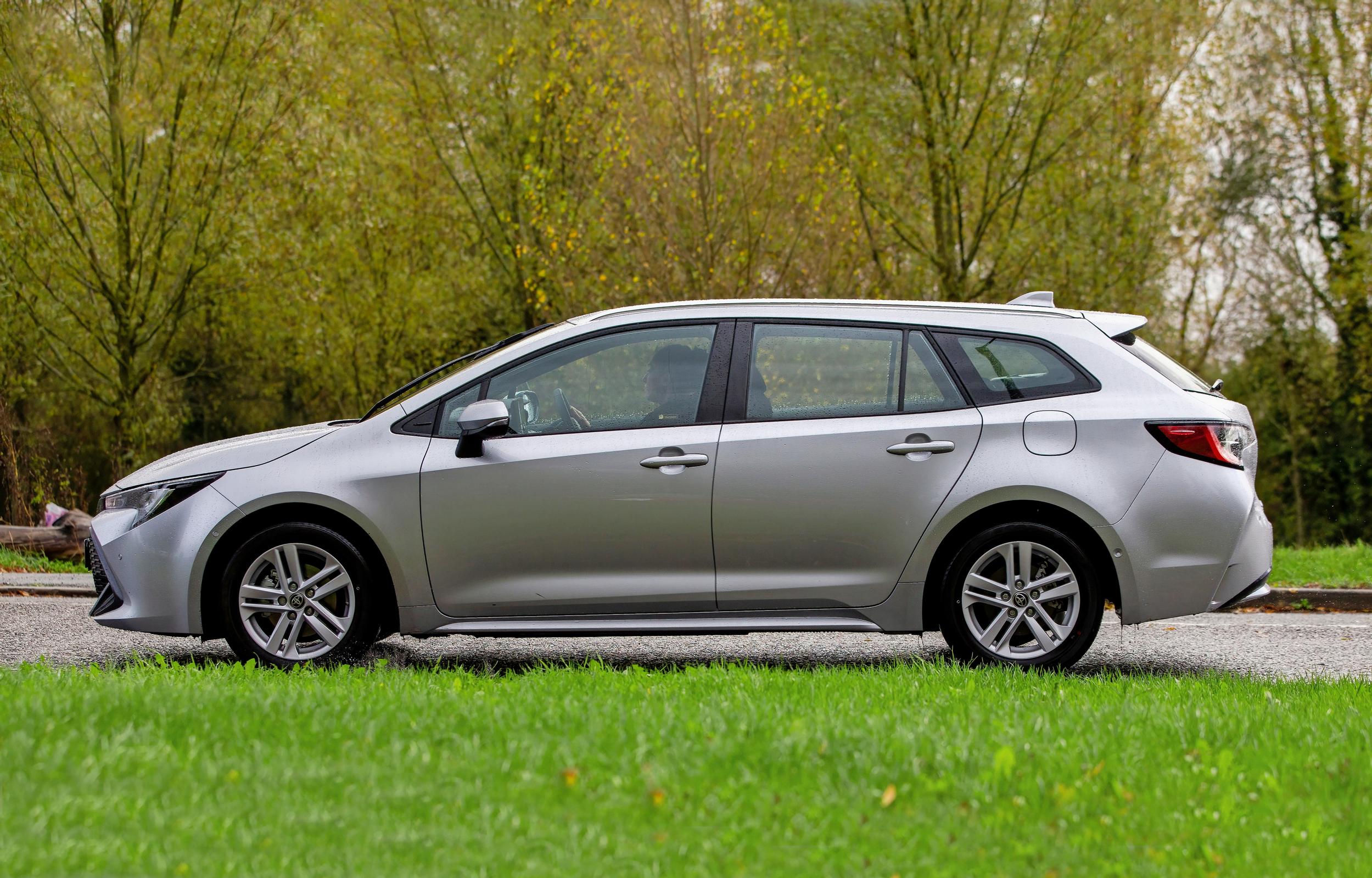 Toyota Corolla. Suomalaisten suursuosikki vuodesta toiseen.