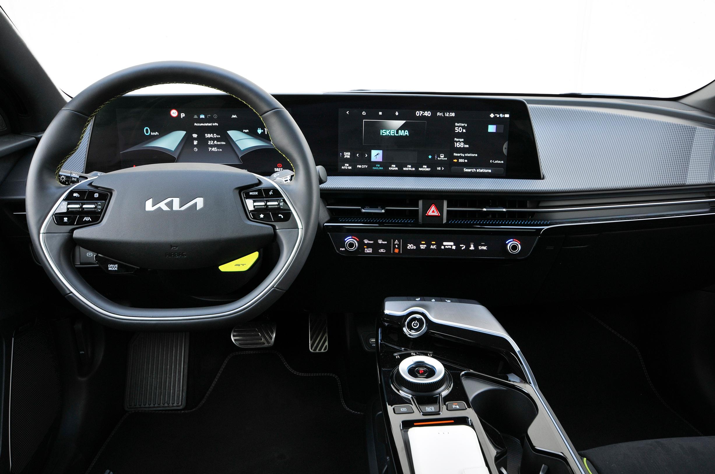 Kia EV6 GT ohjaamo