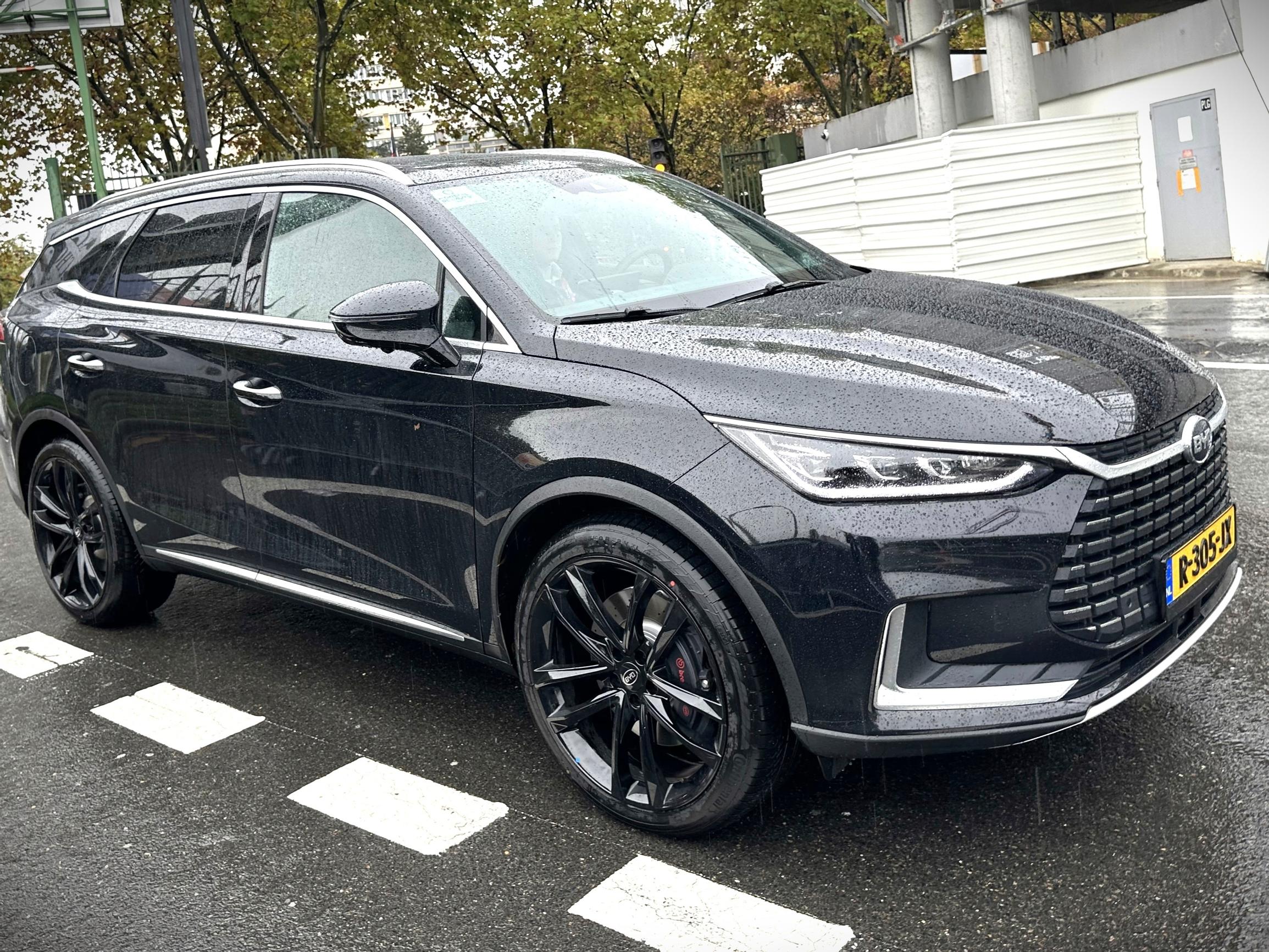 BYD Tang – Iso kiinalainen sähkökatumaasturi tekee vaikutuksen suorituskyvyllään