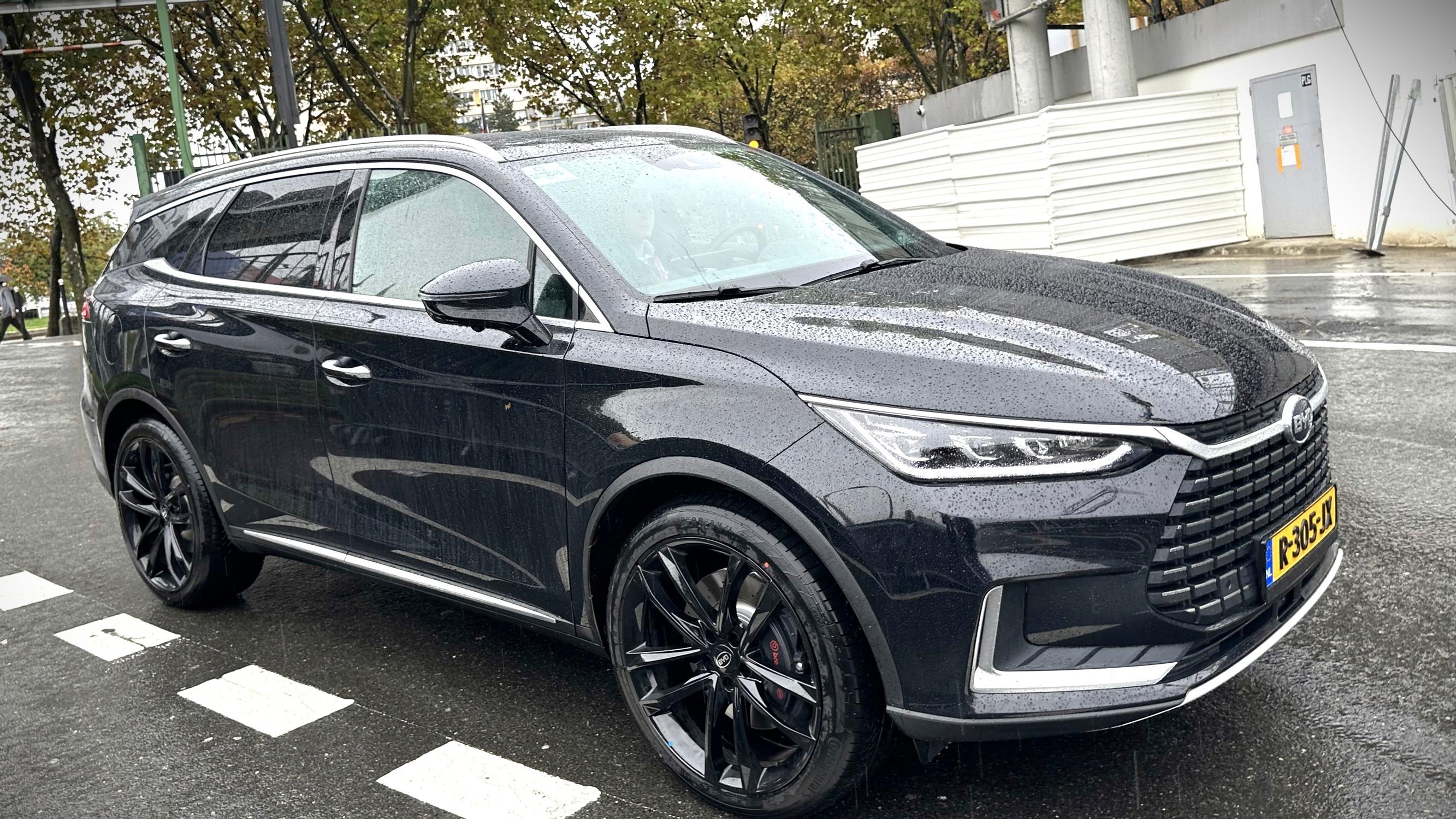 BYD Tang – Iso kiinalainen sähkökatumaasturi tekee vaikutuksen suorituskyvyllään