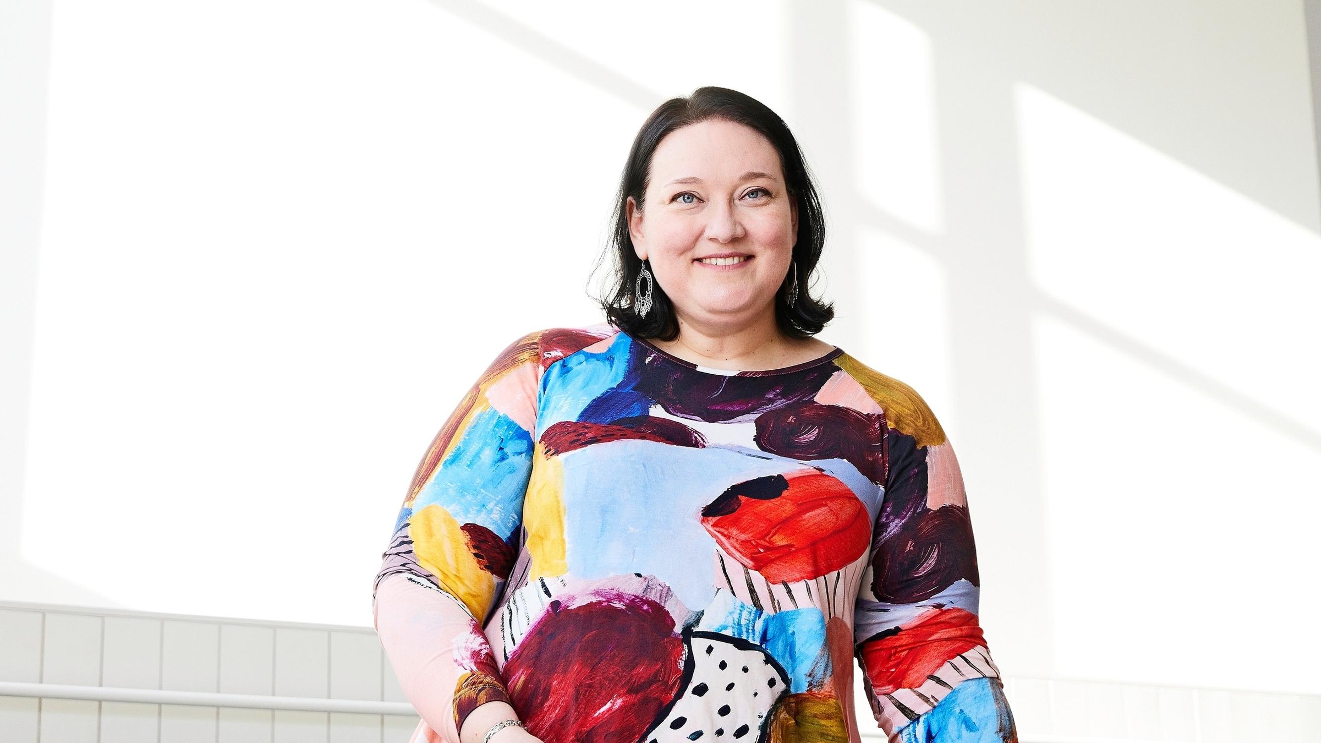 Musiikki kuuluu kiinteästi pastori Marita Toivosen elämään: "Vaikka harjoituksiin menisi väsyneenä tai alavireisenä, sieltä tulee aina pirteämpänä takaisin"