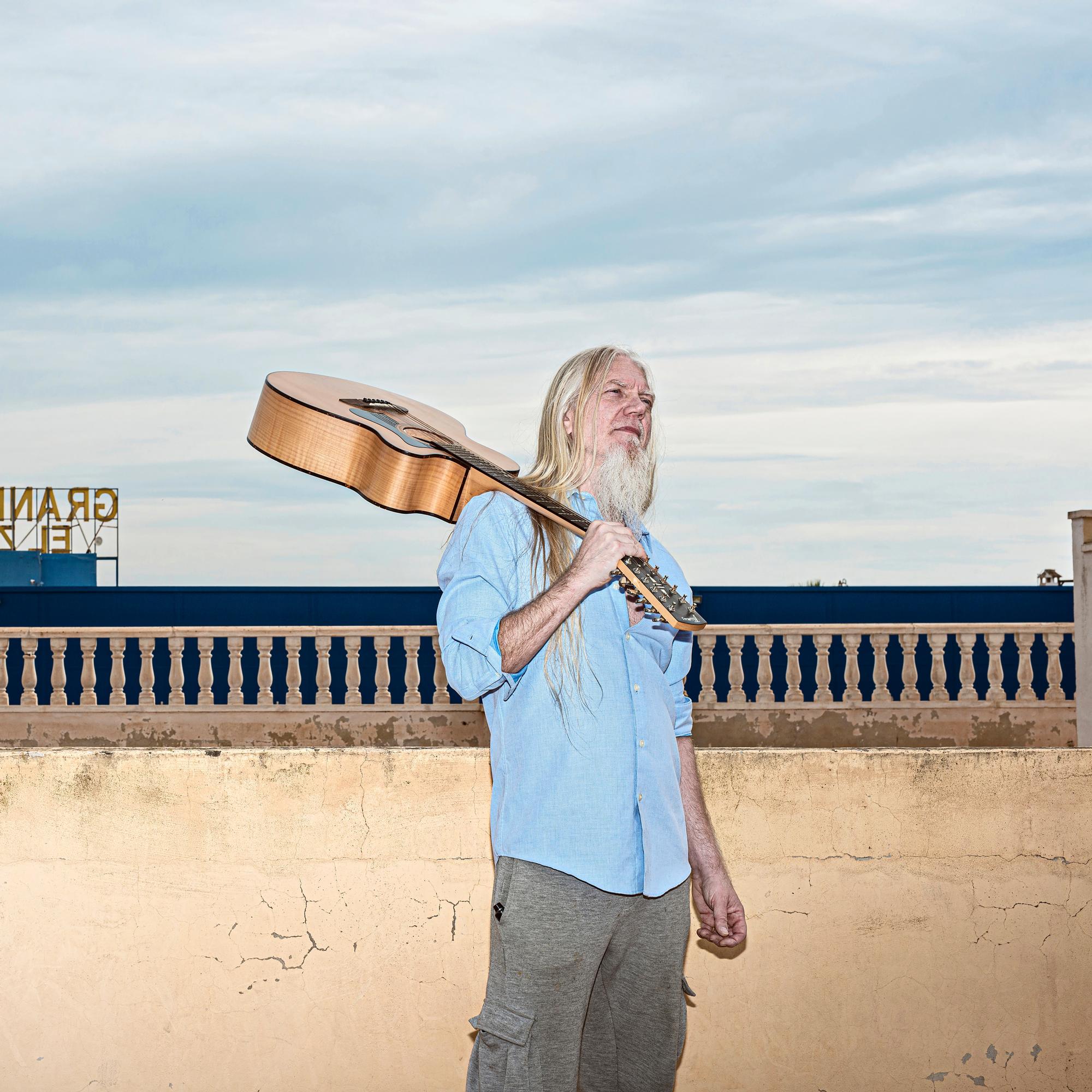 Vauvan isä Marko Hietala lähti Nightwishin jälkeen Espanjaan: "Minun oli muutettava tänne masennusta ja kaamosta pakoon"