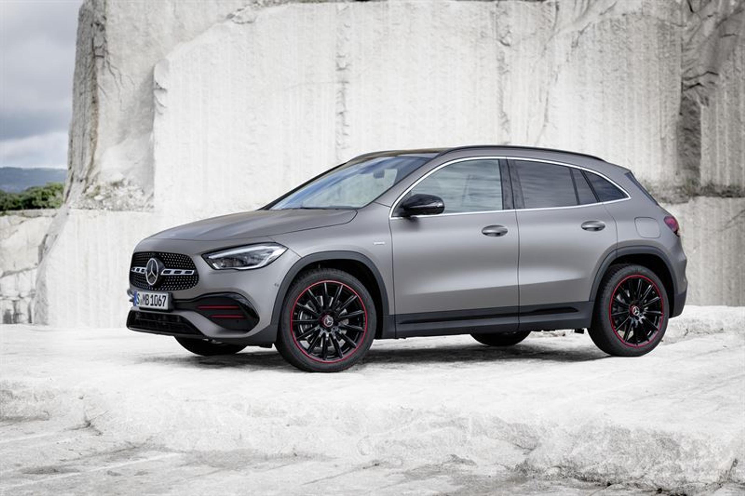 Uusi Mercedes-Benz GLA – selkeästi SUV