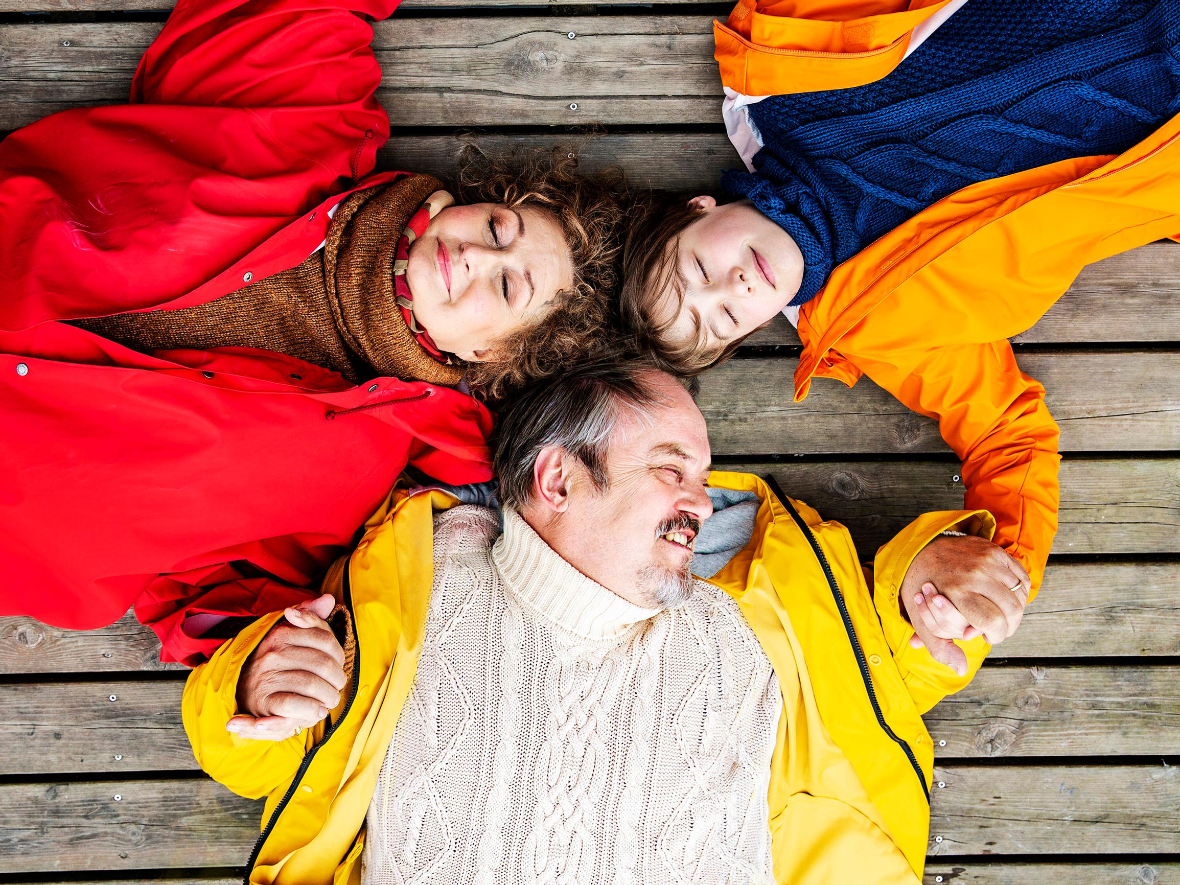 Kultalampi tuo lavalle hienon näyttelijäkaksikon – Arena-näyttämön versio pärjää Oscar-palkitulle elokuvalle