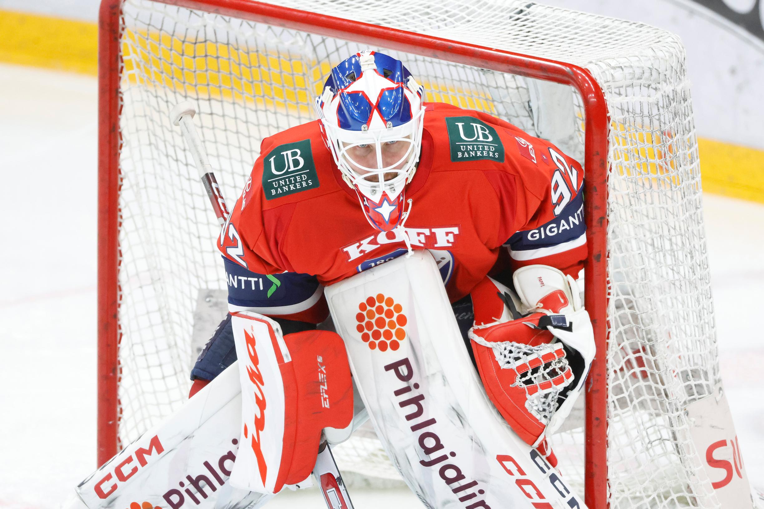 Maalivahtikaruselli pyörii taas HIFK:ssa – urheilujohtaja vannoo luottoa, mutta kuka uskoo?