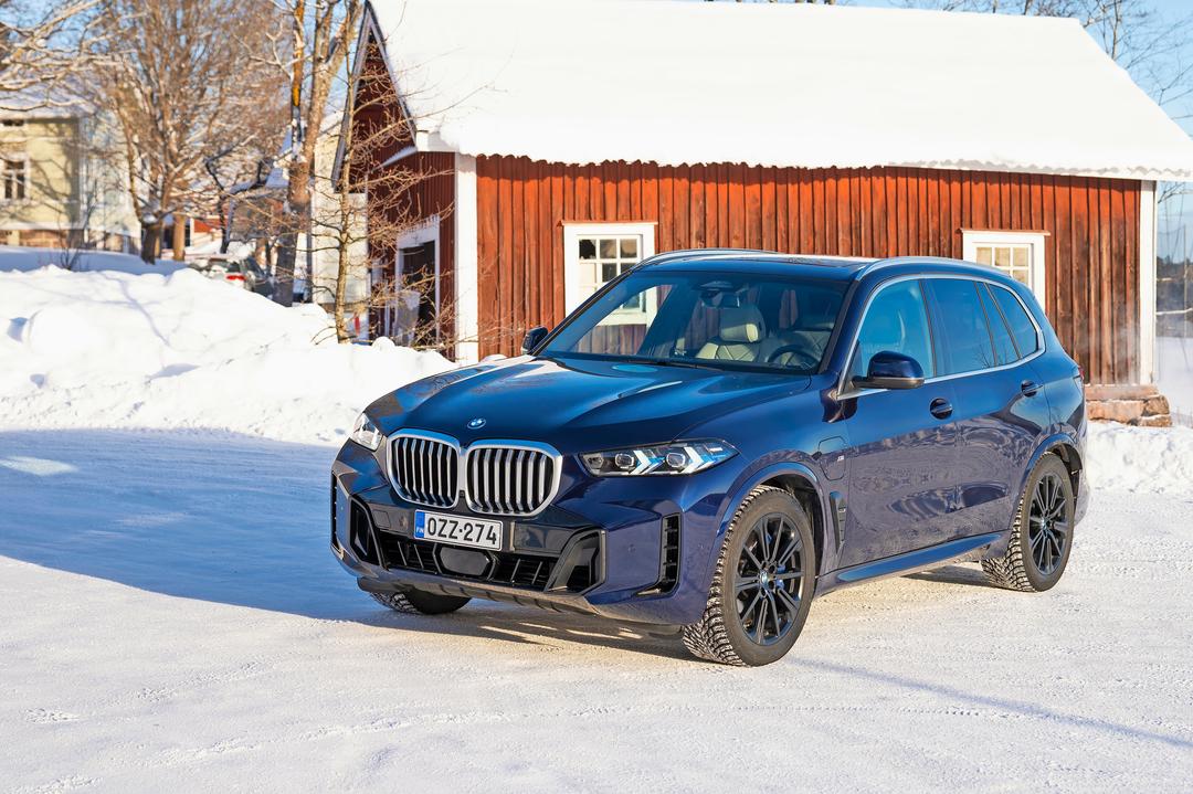 Koeajo BMW X5 Kuinka tällaisia autoja on enää olemassa? Tuulilasi
