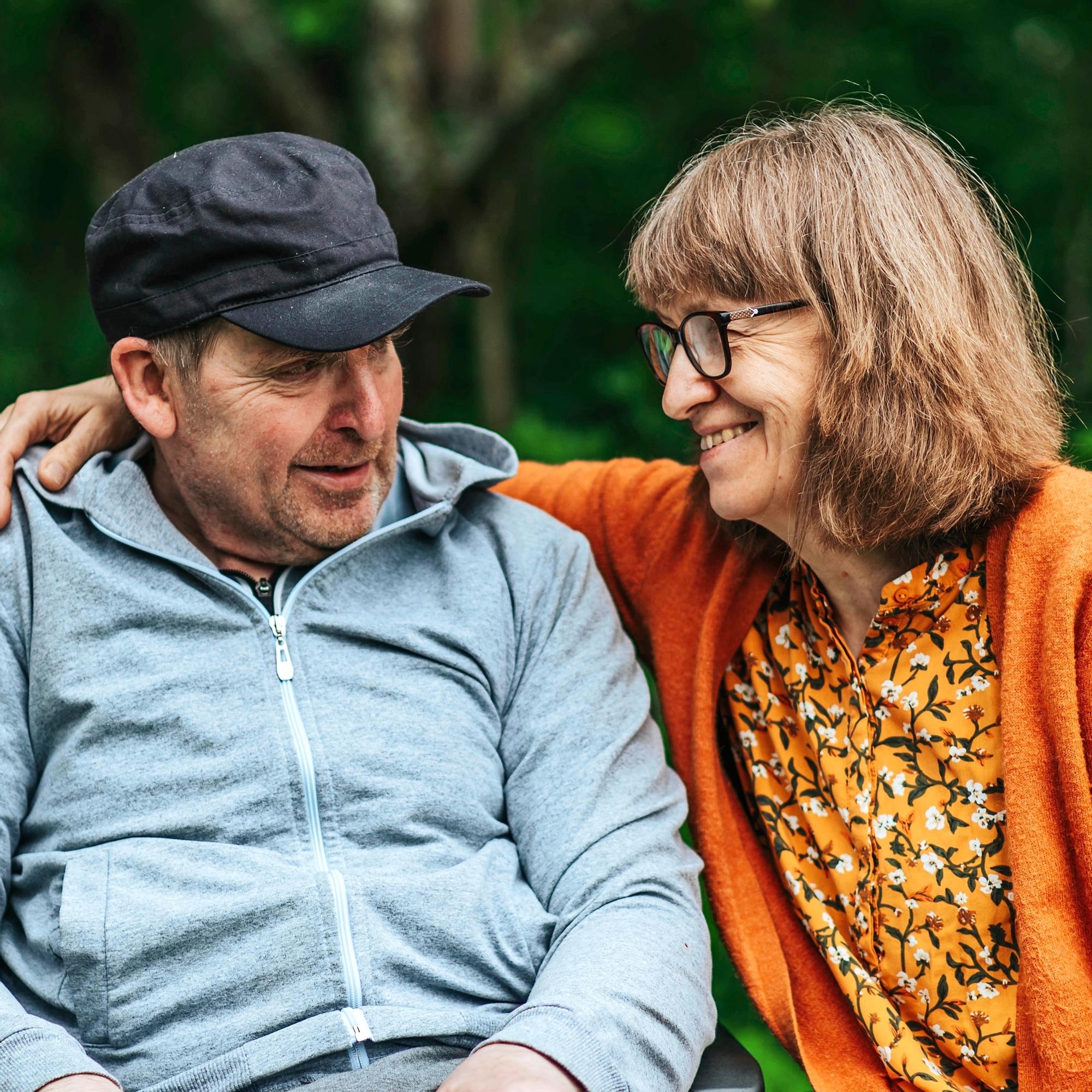 Sairastuminen ja omaishoitajuus mullistivat Riitan ja Karin avioliiton: ”Jospa jaksaisimme nauttia edes vähän tästä hetkestä”