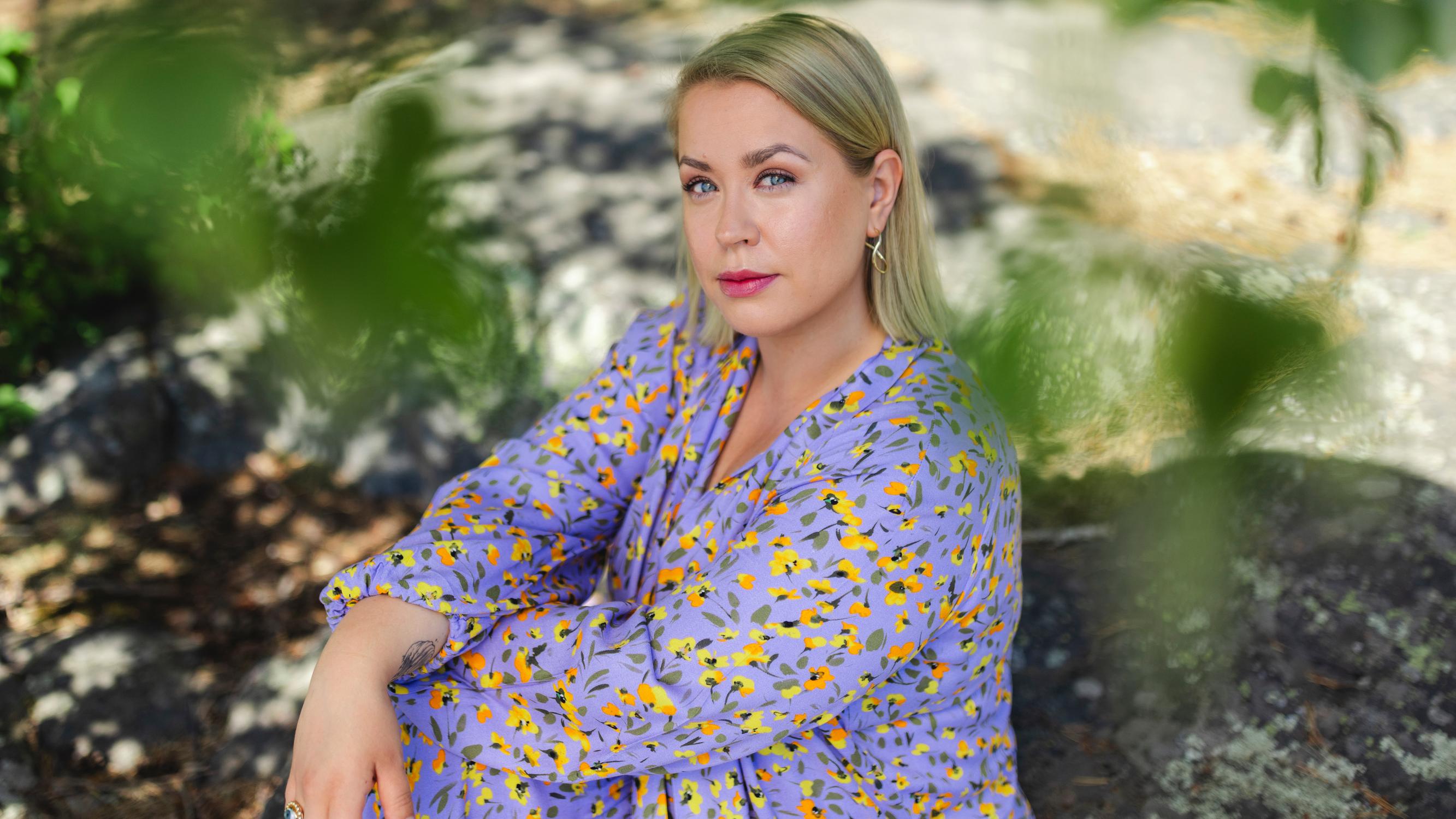 Inka ja tytär viettävät tuhmuuspäiviä – Se suojaa lasta häpeältä | Apu