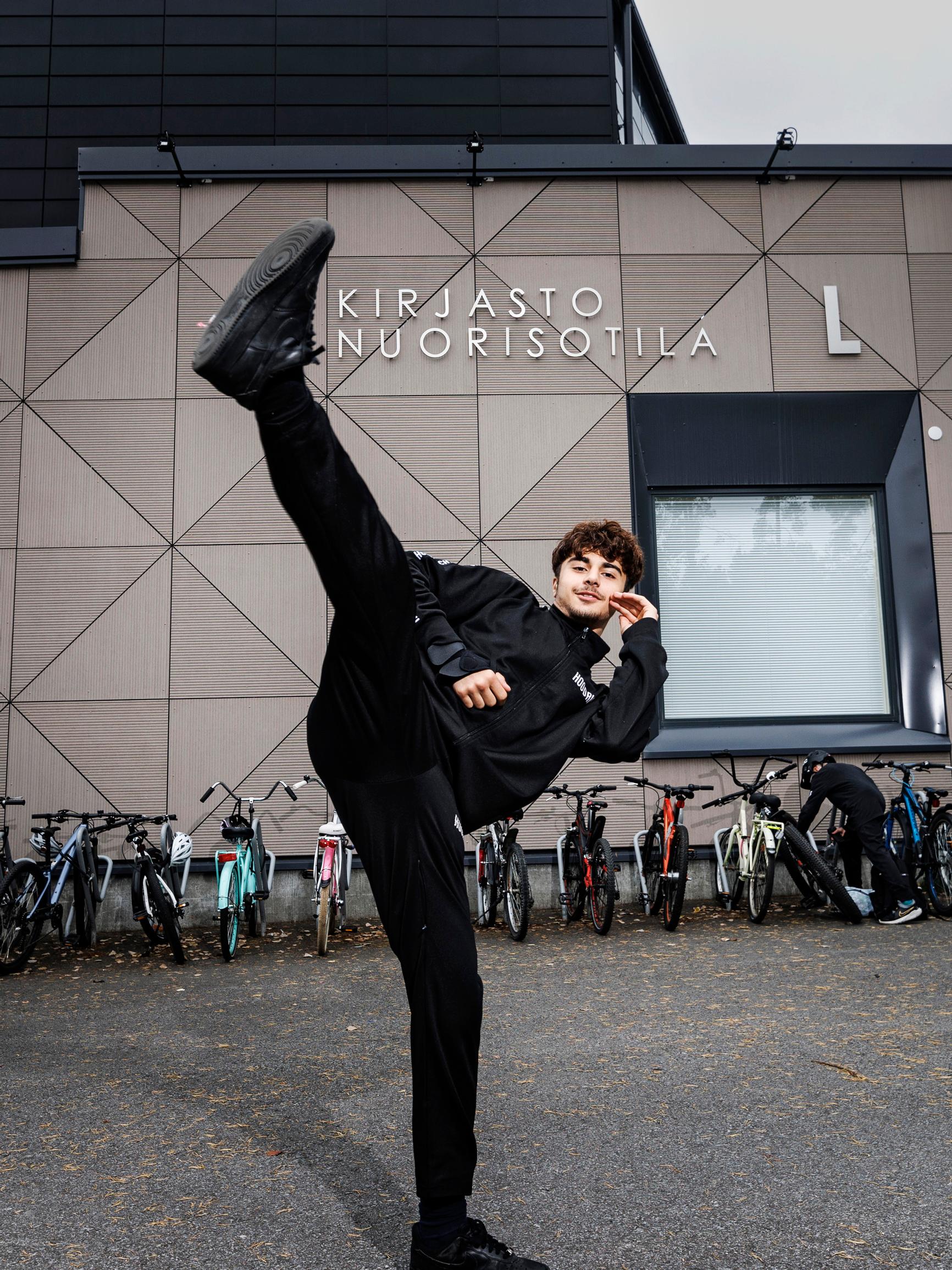 Nuorten suosittu turvapaikka suljettiin, kun päättäjät pettivät lupauksensa – ”Mitä järkeä tässä on”, kysyy 14-vuotias Meisam