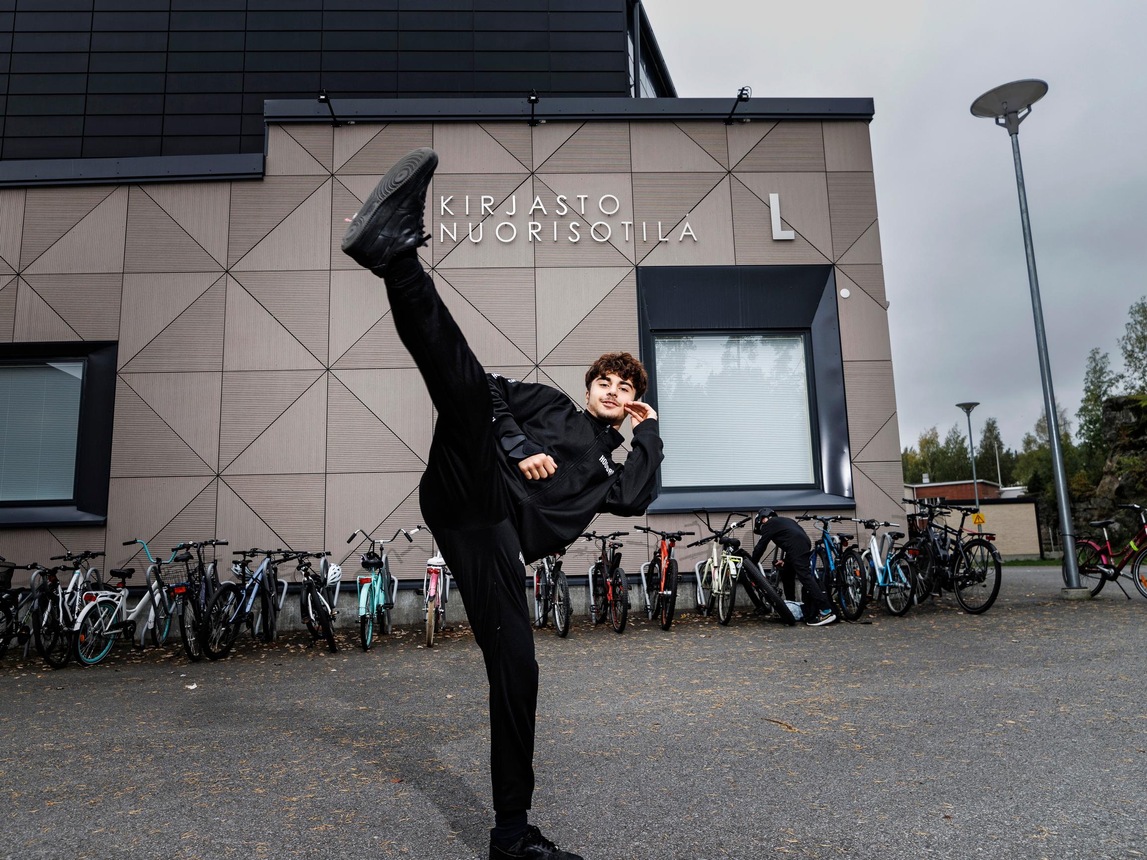 Nuorten suosittu turvapaikka suljettiin, kun päättäjät pettivät lupauksensa – ”Mitä järkeä tässä on”, kysyy 14-vuotias Meisam