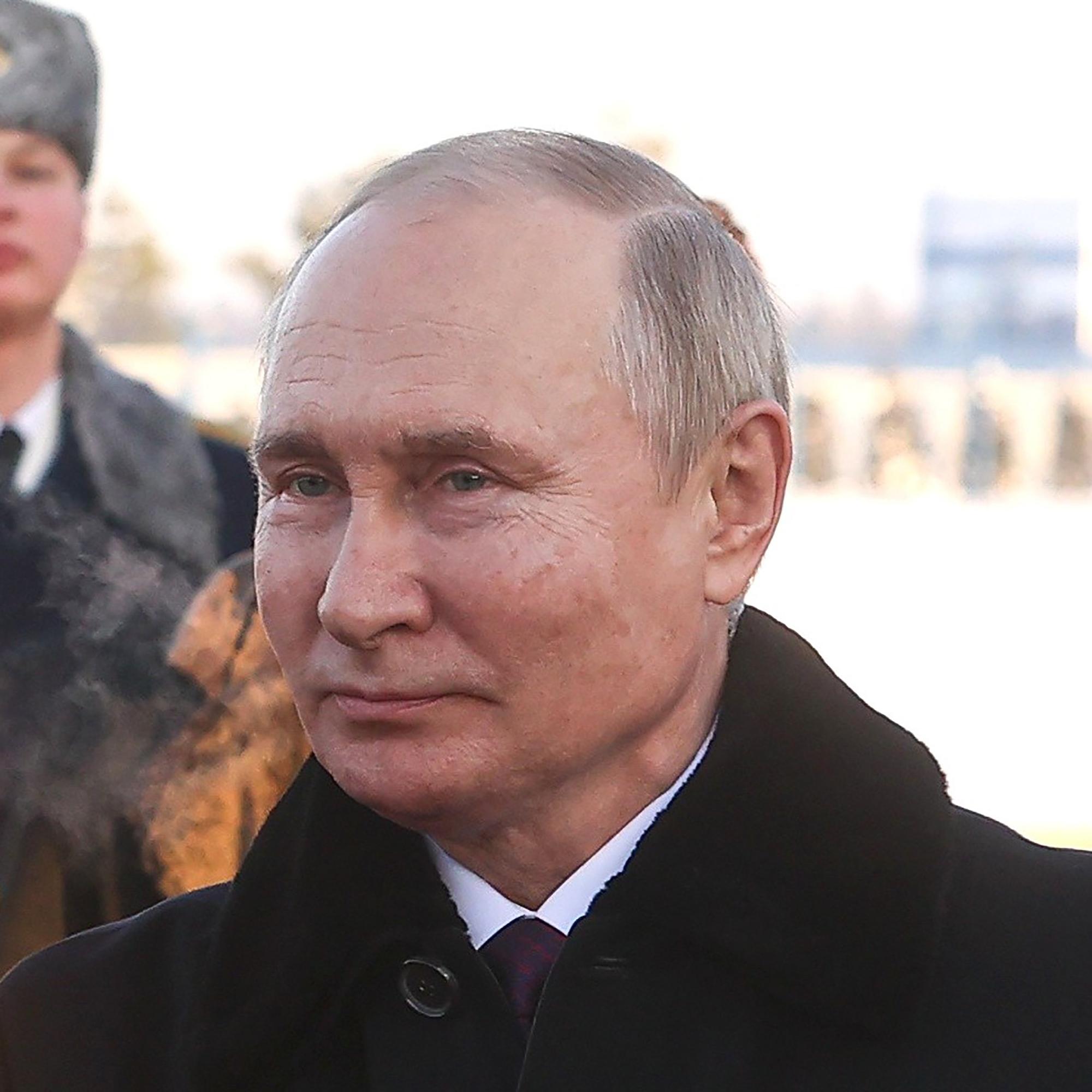 Tällainen on todellinen Vladimir Putin kulissien takana: Arvoituksellinen, ylpeä ja vaarallinen – sekä yhä yksinäisempi