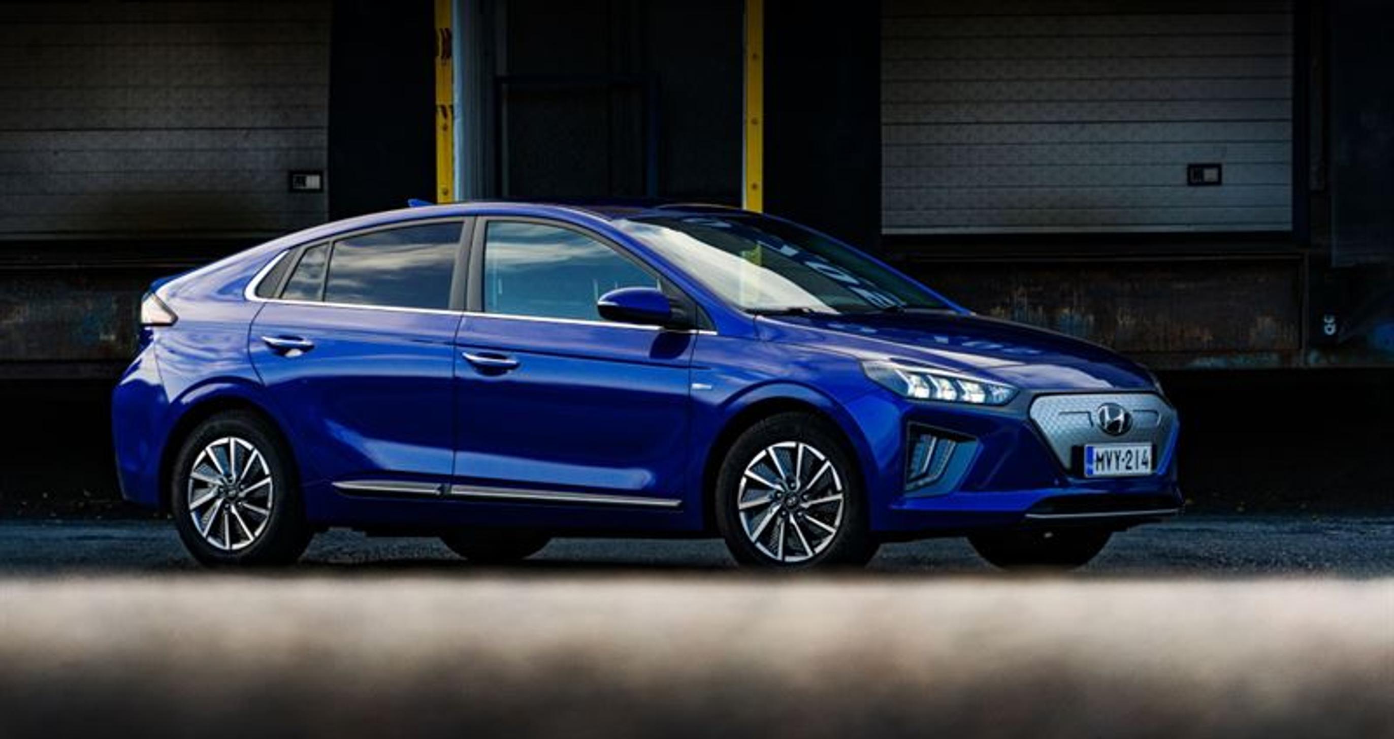 Uudet sähköiset Hyundai Ioniqit Suomeen huhtikuussa