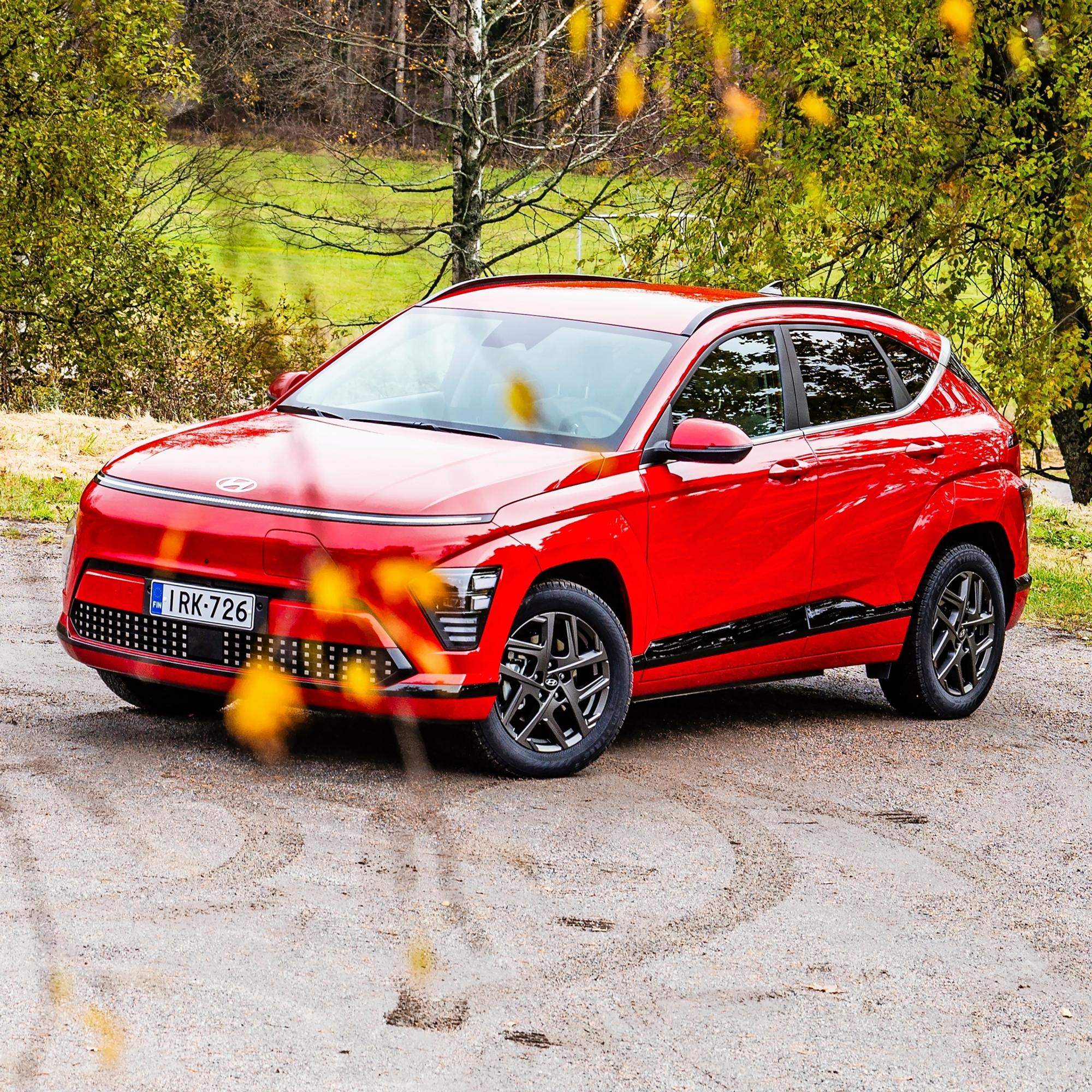 Hyundai Kona EV on kasvanut hurjasti – Sukupolvien kuilu edeltäjään verrattuna on huomattava muissakin ominaisuuksissa 