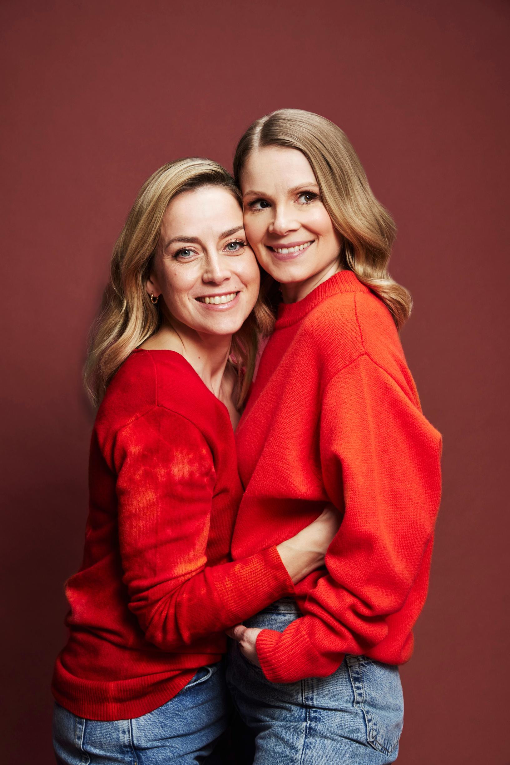 Iina Kuustonen ja Pamela Tola