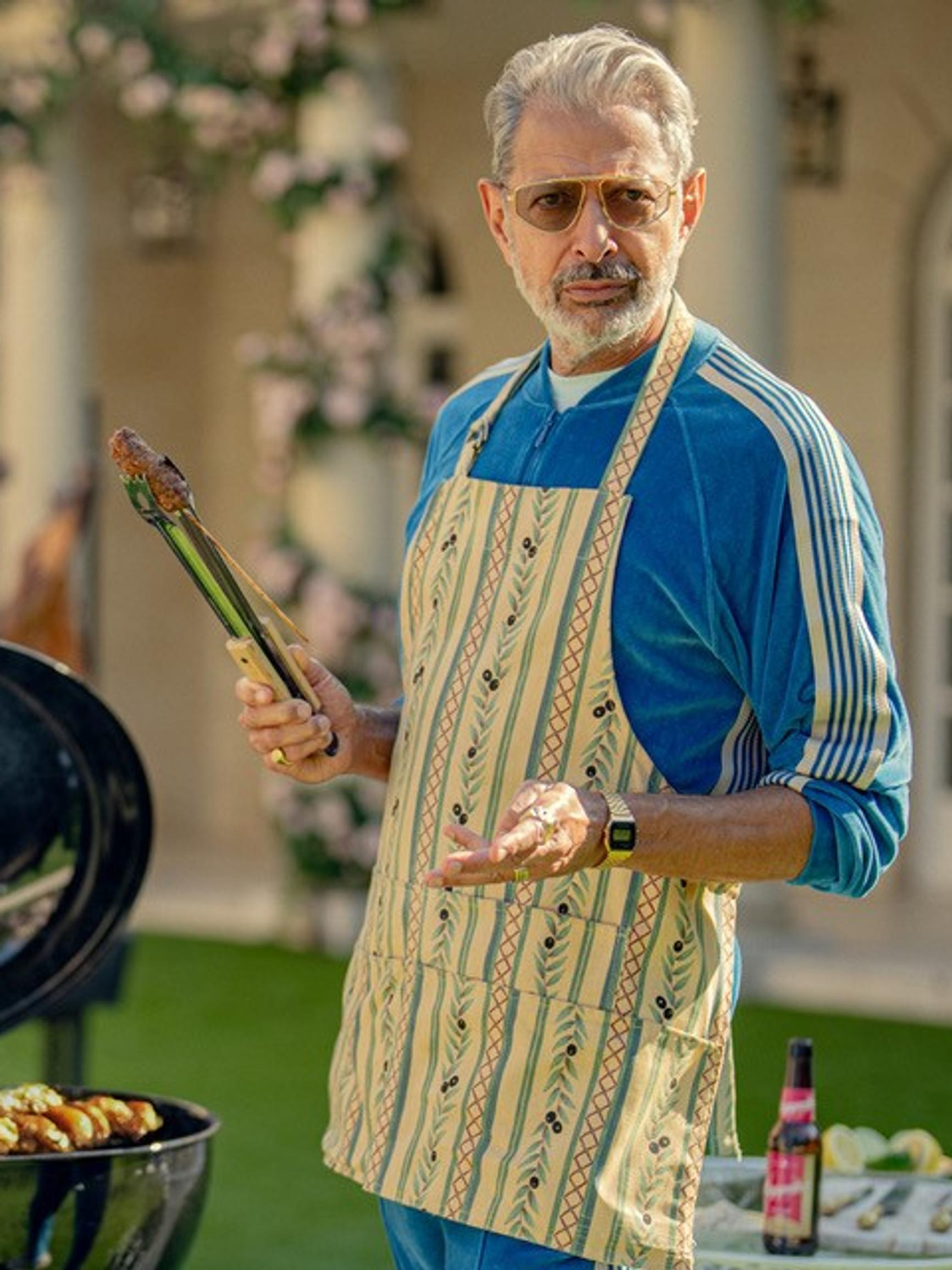 Jeff Goldblum loistaa Zeuksena syksyn hulluimmassa ja omaperäisimmässä sarjassa