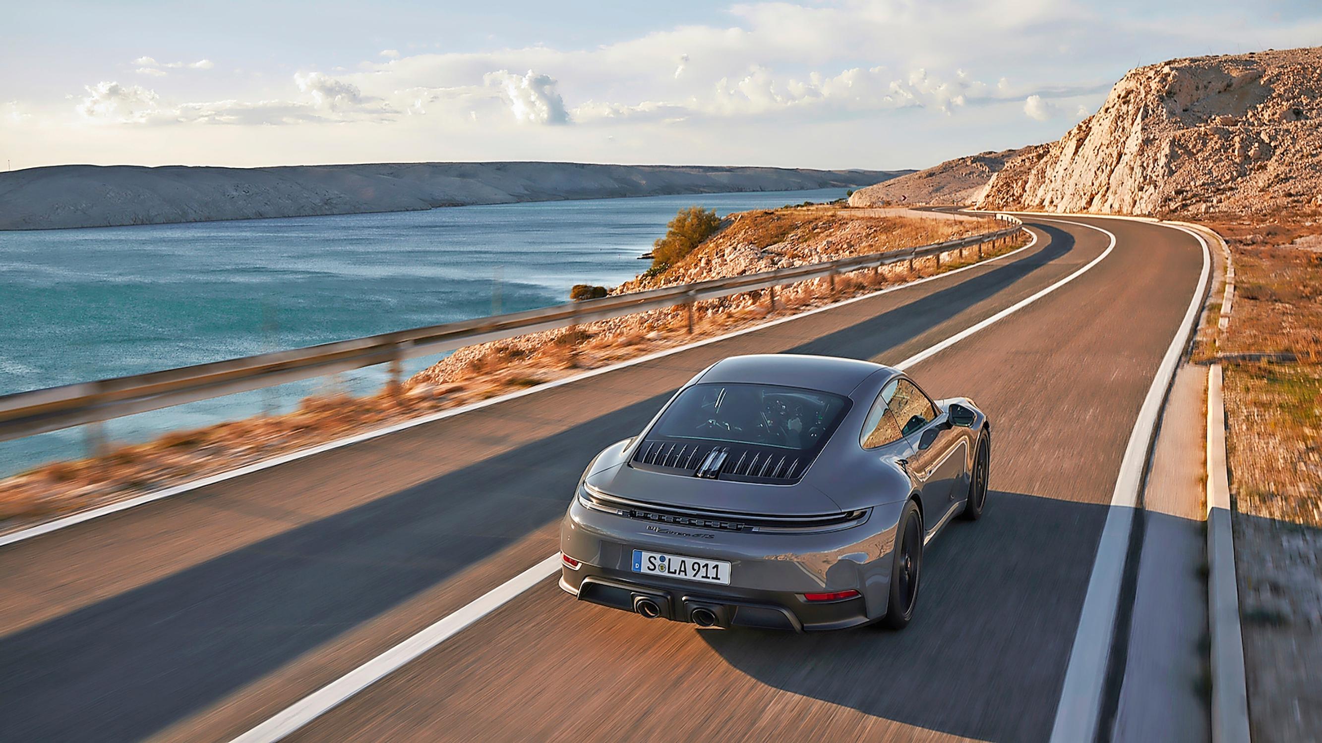 Porschen legendaarinen 911 siirtyi sähköaikaan – Mutta kauhistelu on turhaa