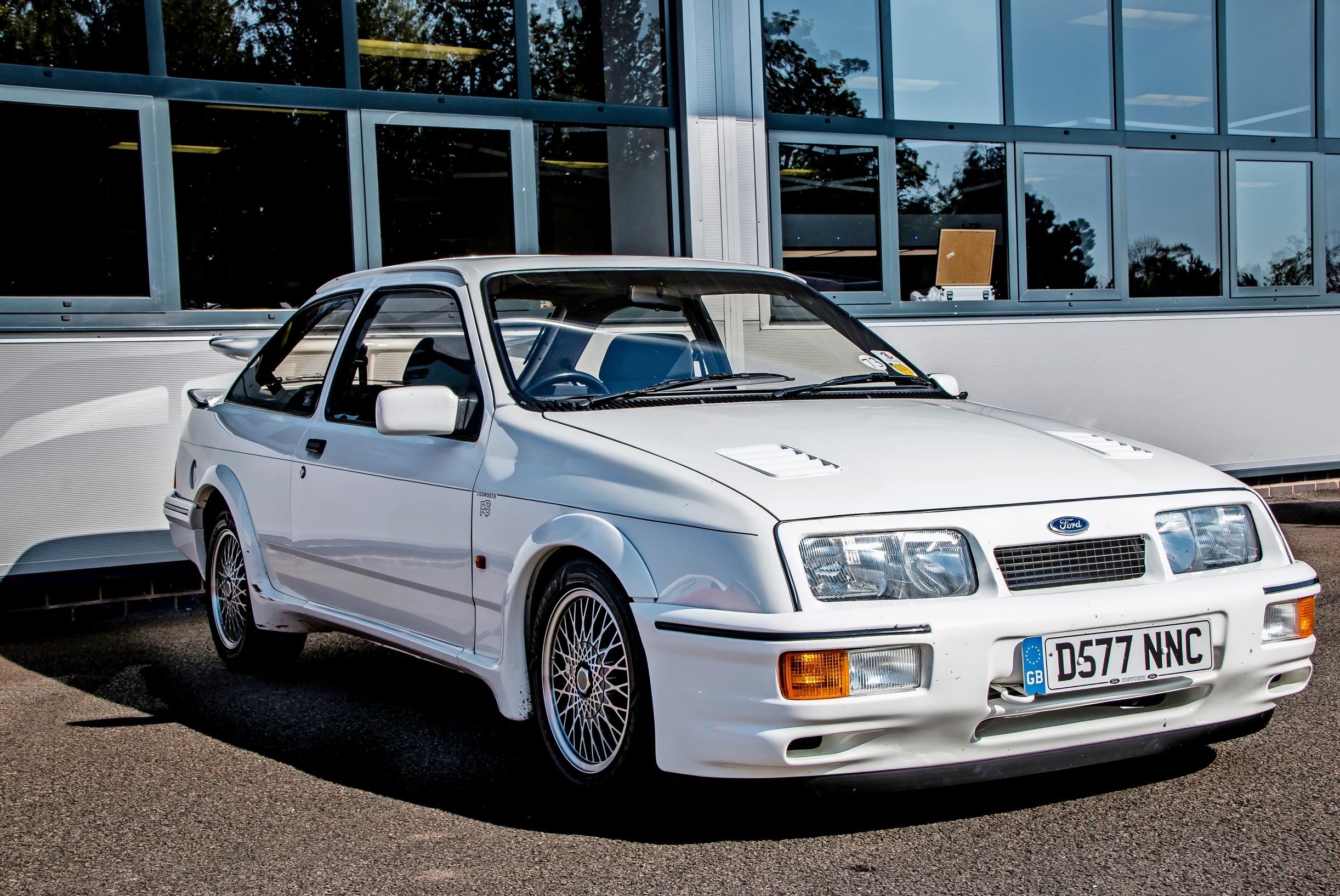 Ford Sierra Cosworth on levoton laite, jolla voi päätyä Metsähallituksen puolelle.