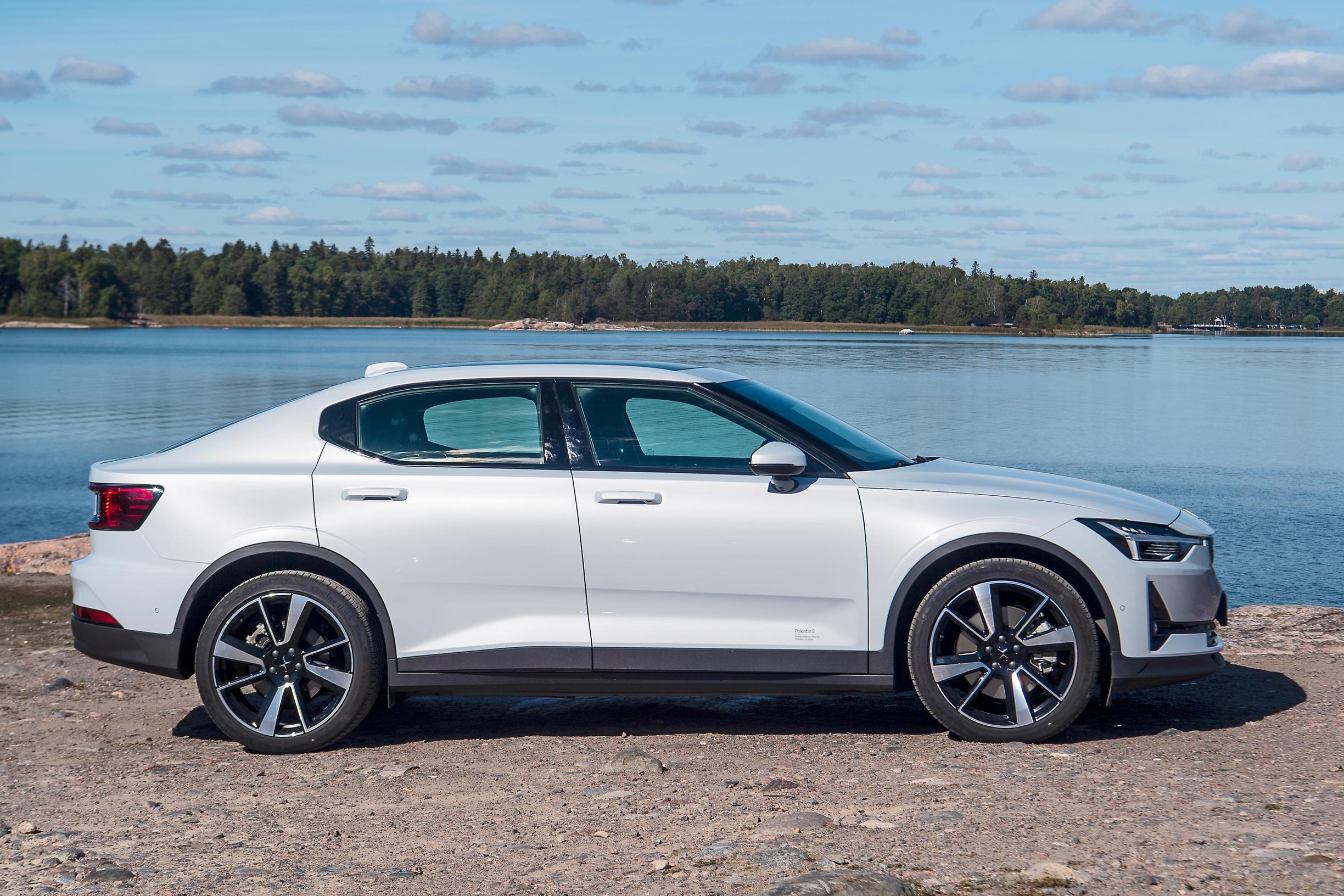 Polestar 2 Long Range Single Motor sivulta