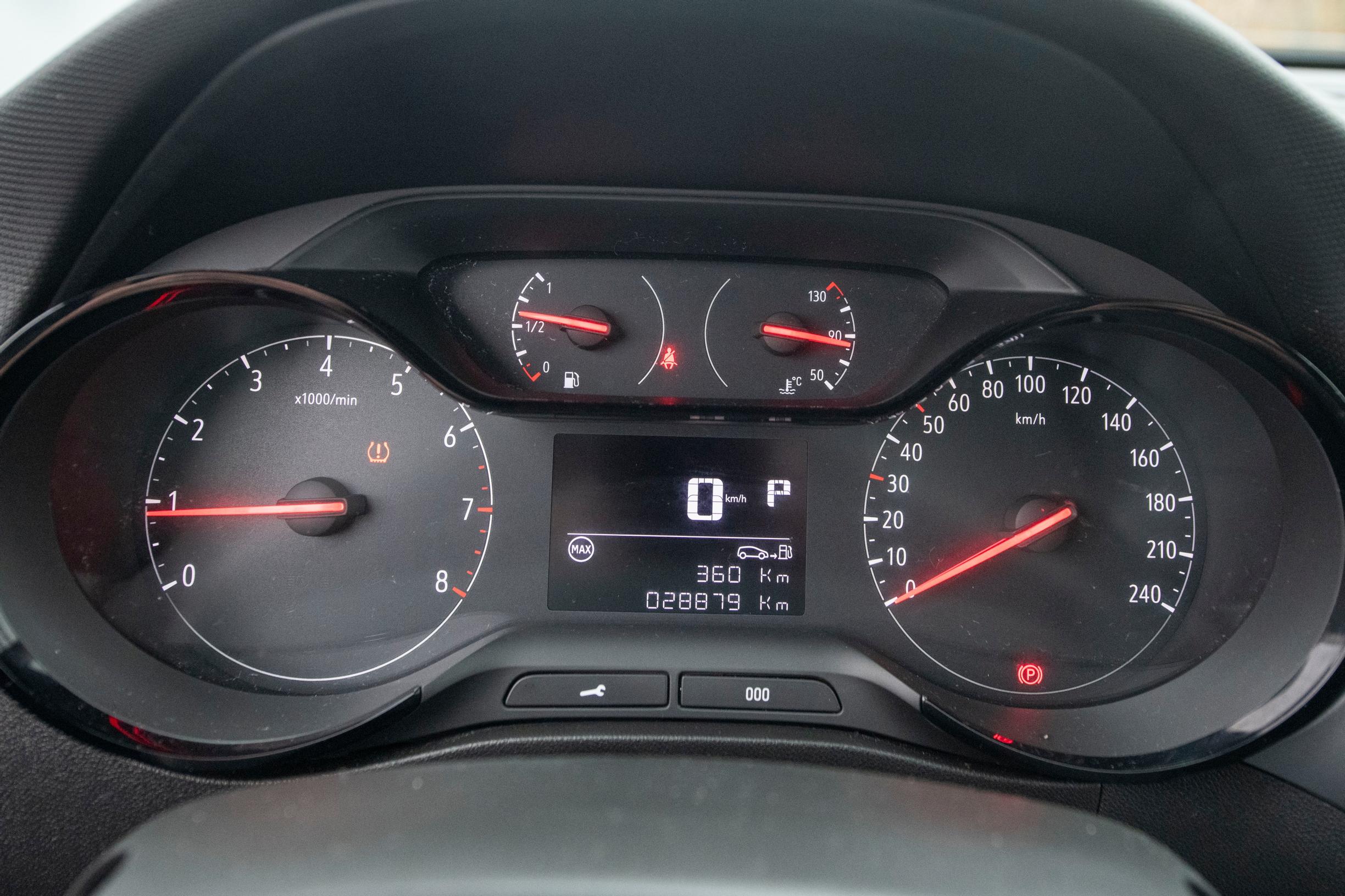 Opel crossland vm. 2021 Comfort 130 Turbo A kojelauta