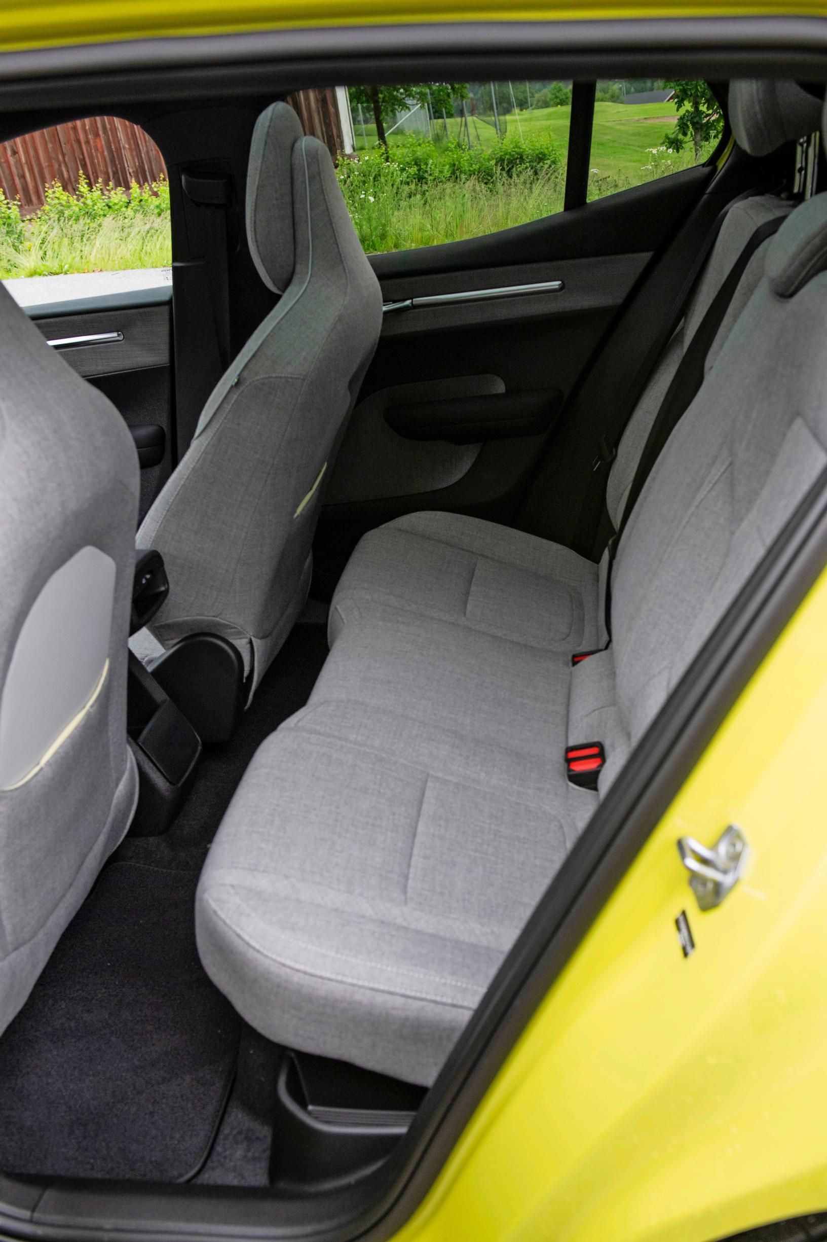 Volvo EX30:n takana on pikkuauton tilat.