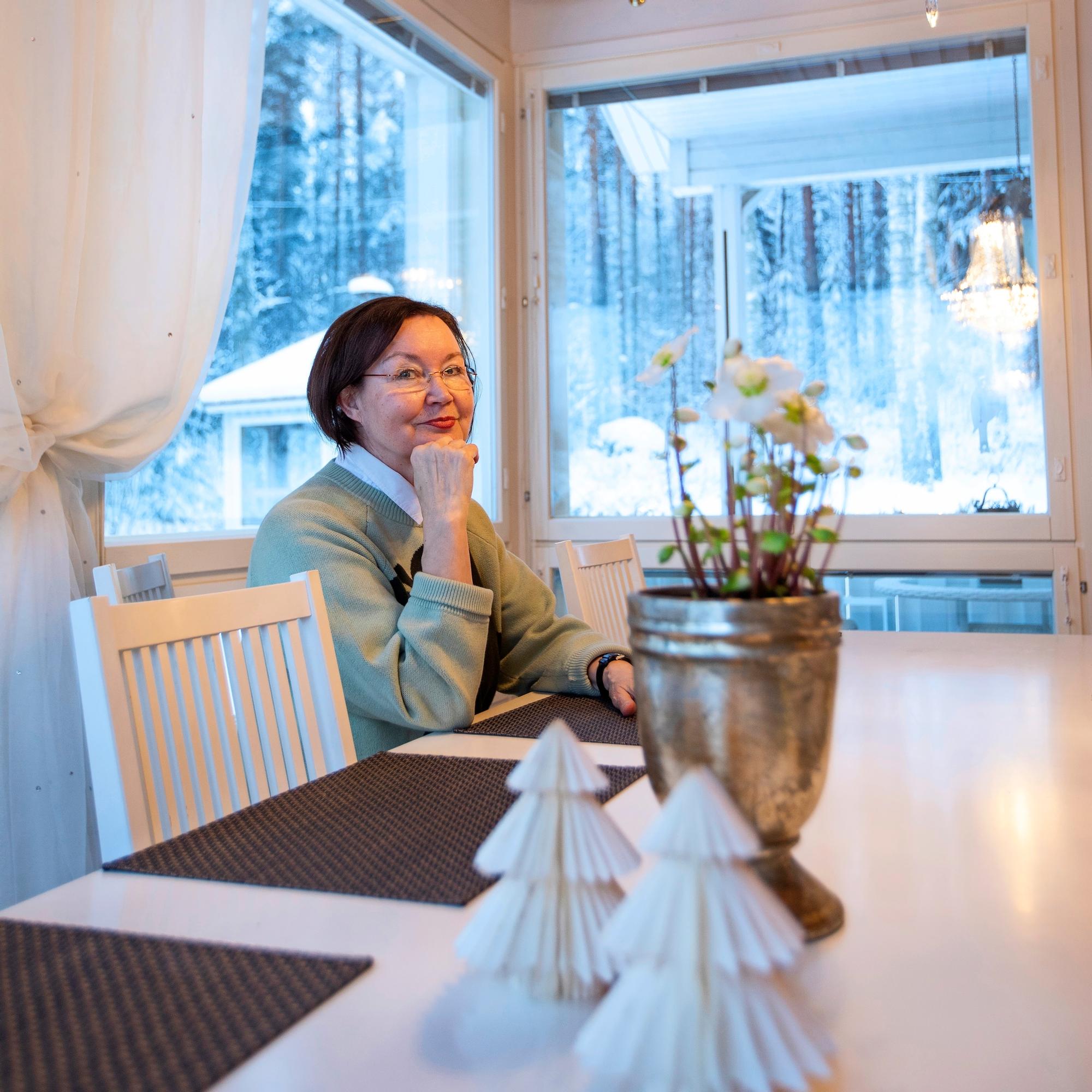 Tarja Saari, 70, on polkenut sähköpyörällä tuhansia kilometrejä pitkin Eurooppaa: "Parempi kuolla elävänä kuin elää kuolleena"