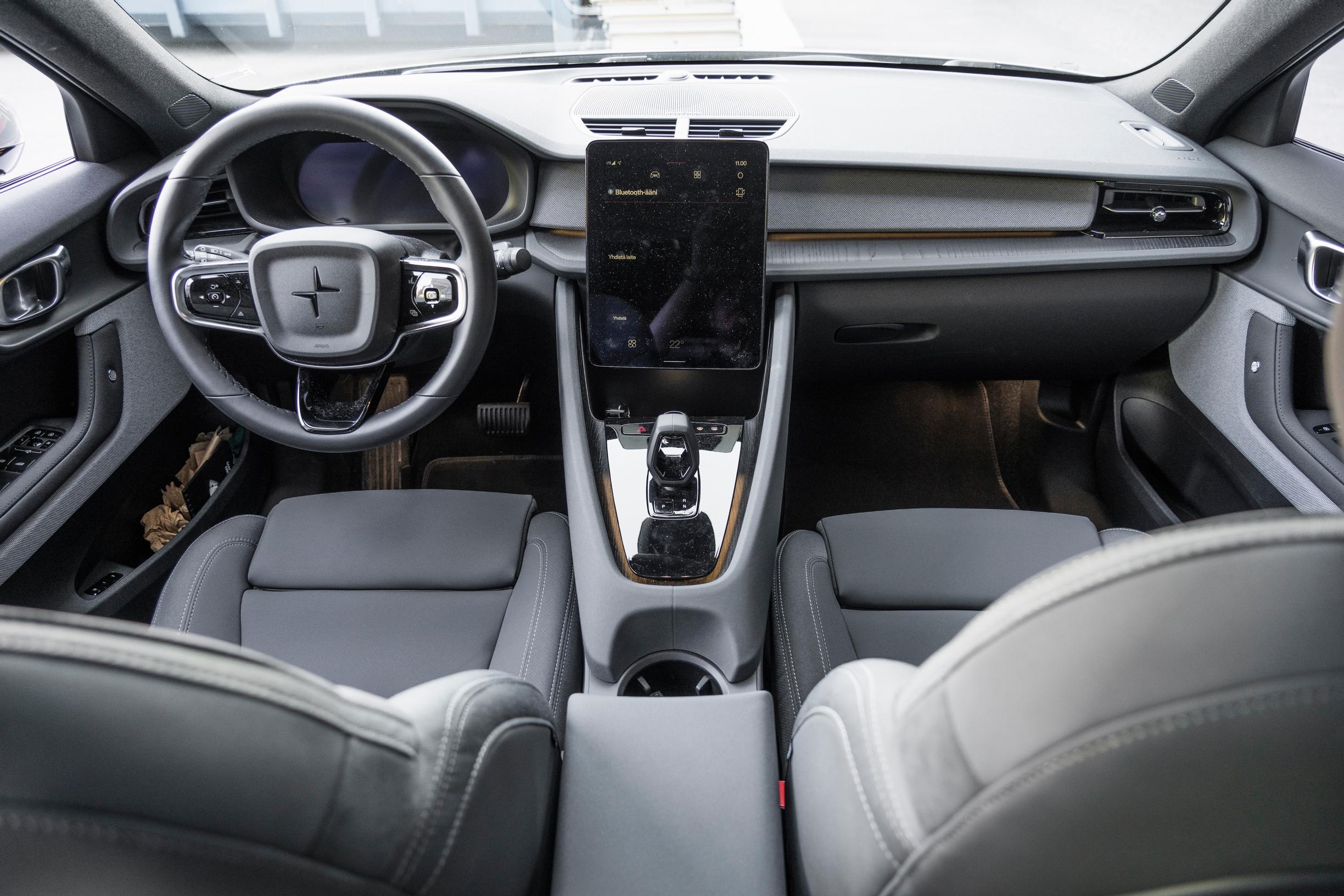 Polestar 2 Long Range Single Motor ohjaamo