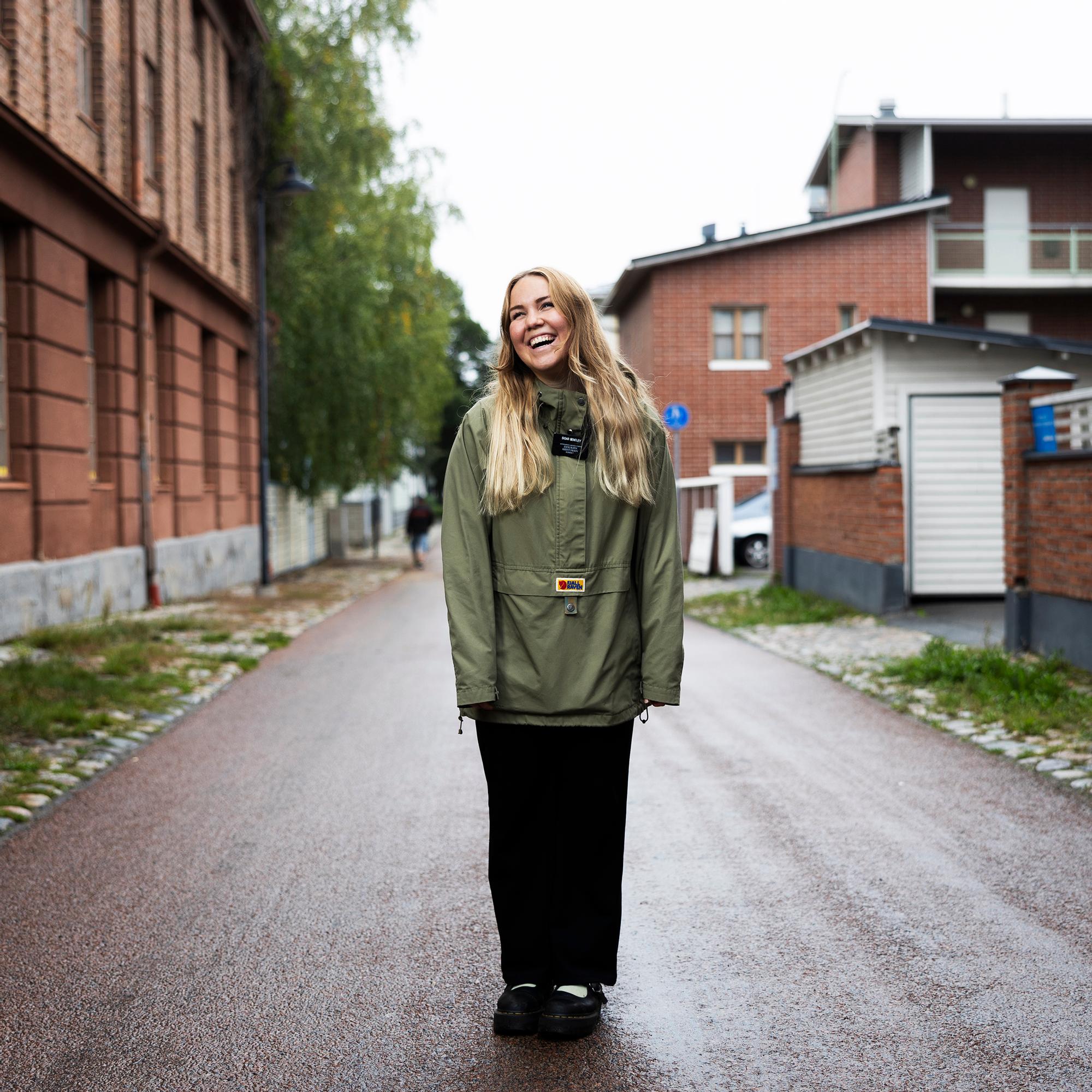 Amerikkalainen Celeste, 20, ja neljä muuta lähetyssaarnaajaa kertovat, mitä ovat kohdanneet kiertäessään suomalaisten ovilla – ”Silloin pelotti”