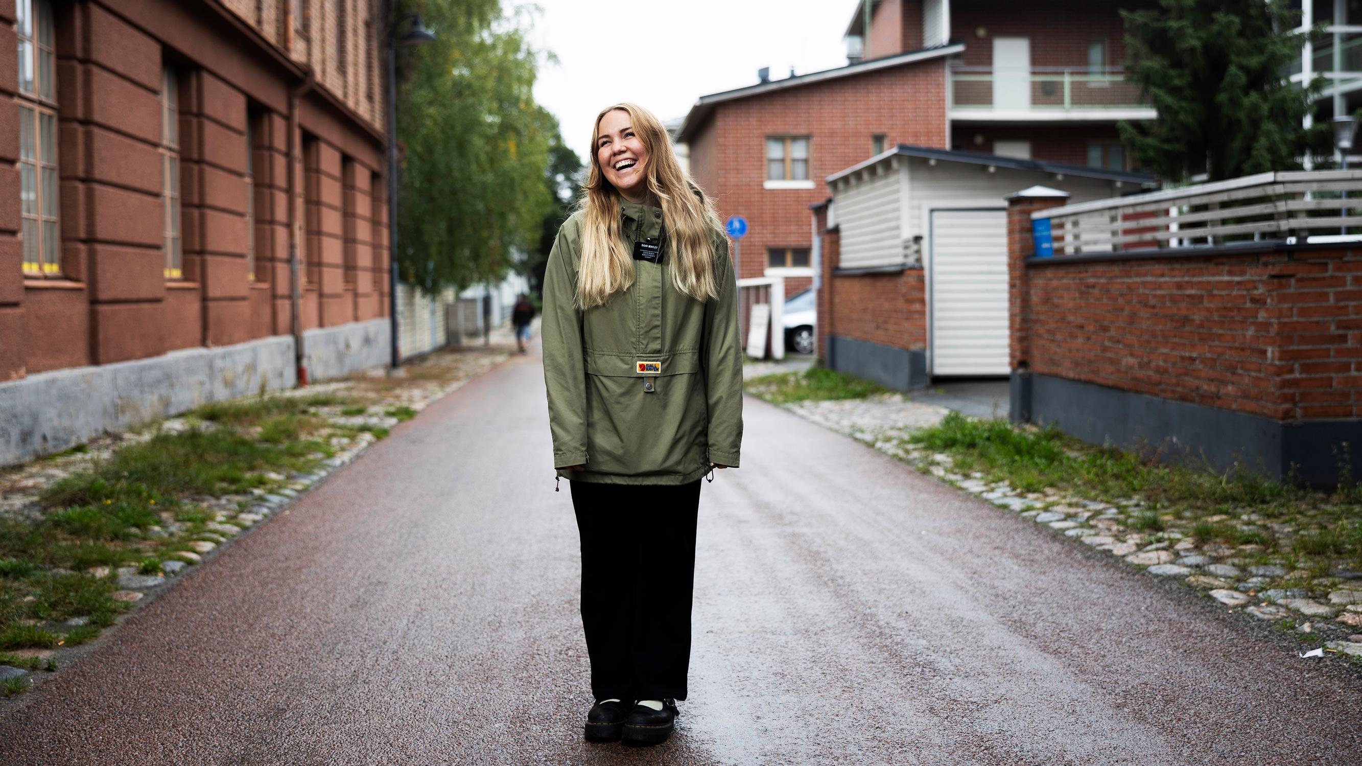 Amerikkalainen Celeste, 20, ja neljä muuta lähetyssaarnaajaa kertovat, mitä ovat kohdanneet kiertäessään suomalaisten ovilla – ”Silloin pelotti”