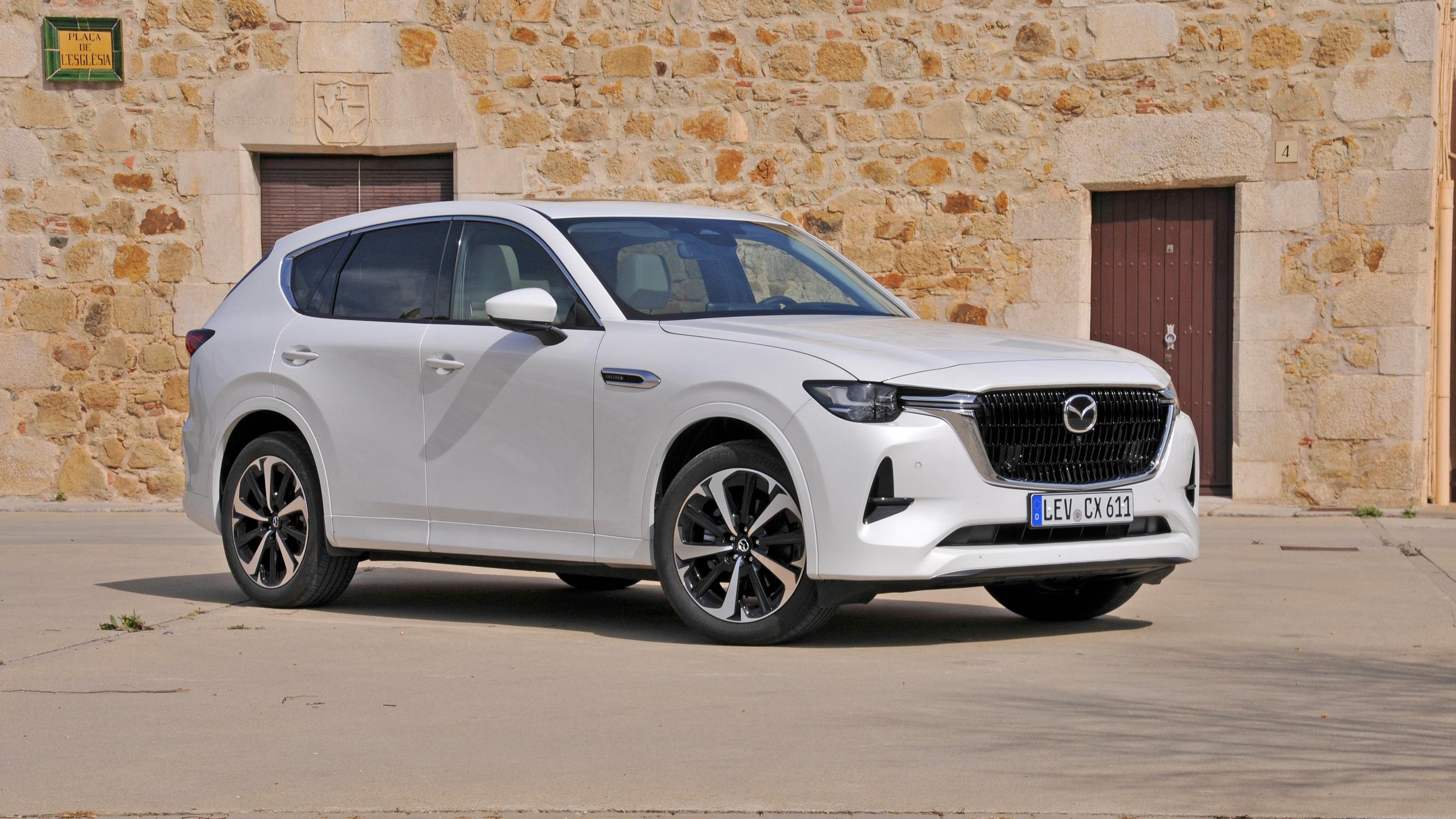 Ensityypit: Mazda CX-60 tähyää premier-luokkaan – Jymy-yllätys 3,3-litrainen dieselmoottori